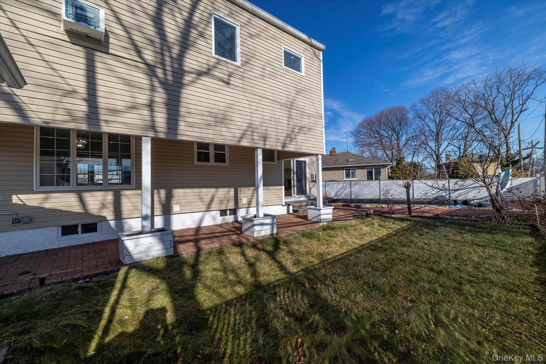 8 Patricia Court, Bethpage, NY 11714