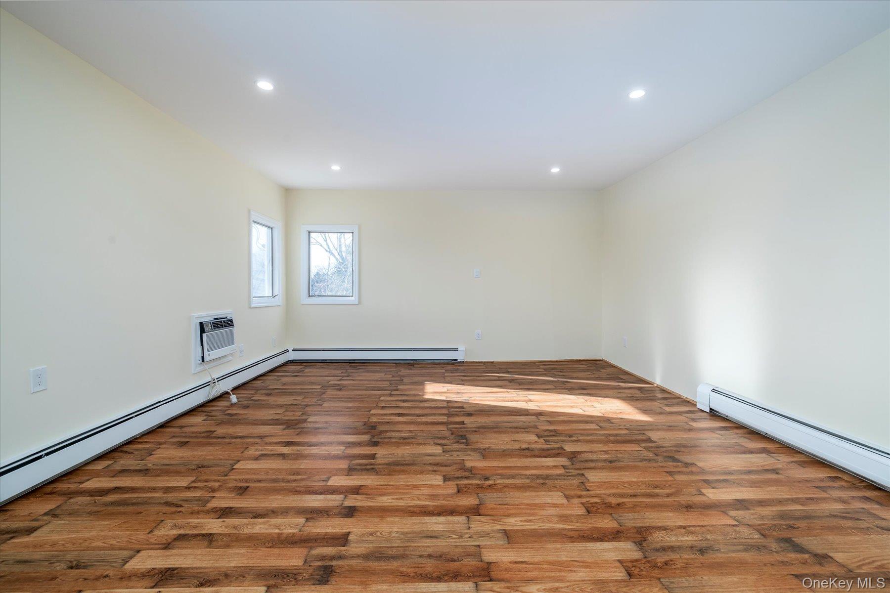 8 Patricia Court, Bethpage, NY 11714