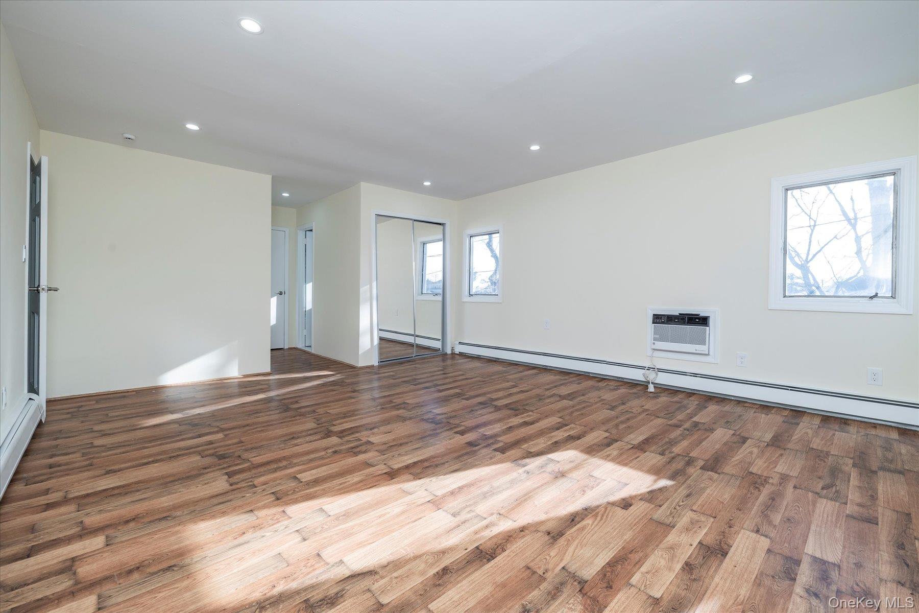 8 Patricia Court, Bethpage, NY 11714