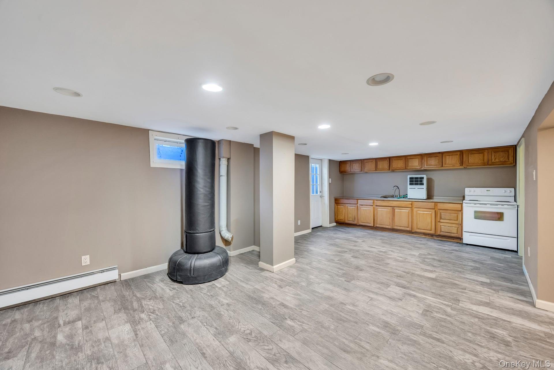 11 Marlo Lane, Hauppauge, NY 11788