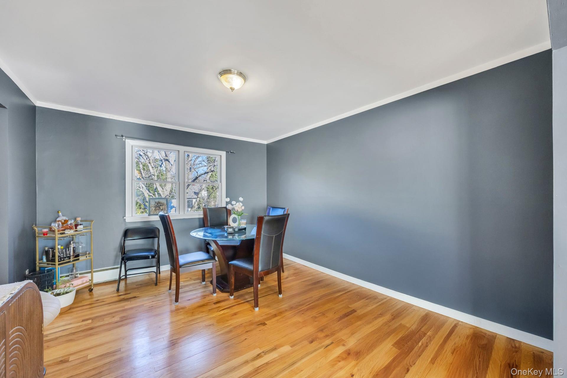 11 Marlo Lane, Hauppauge, NY 11788