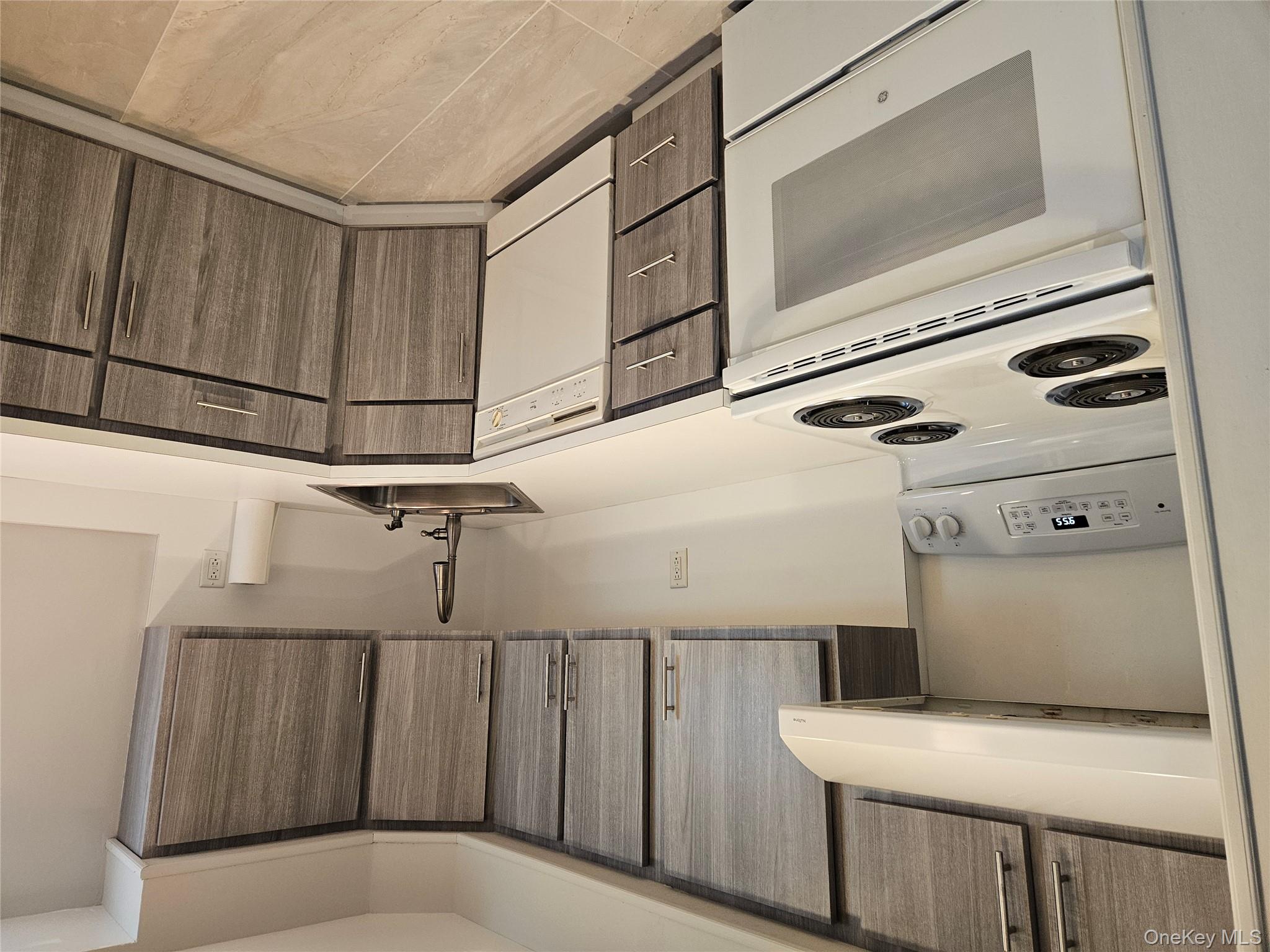 43 hartman hill Road, Huntington, NY 11743