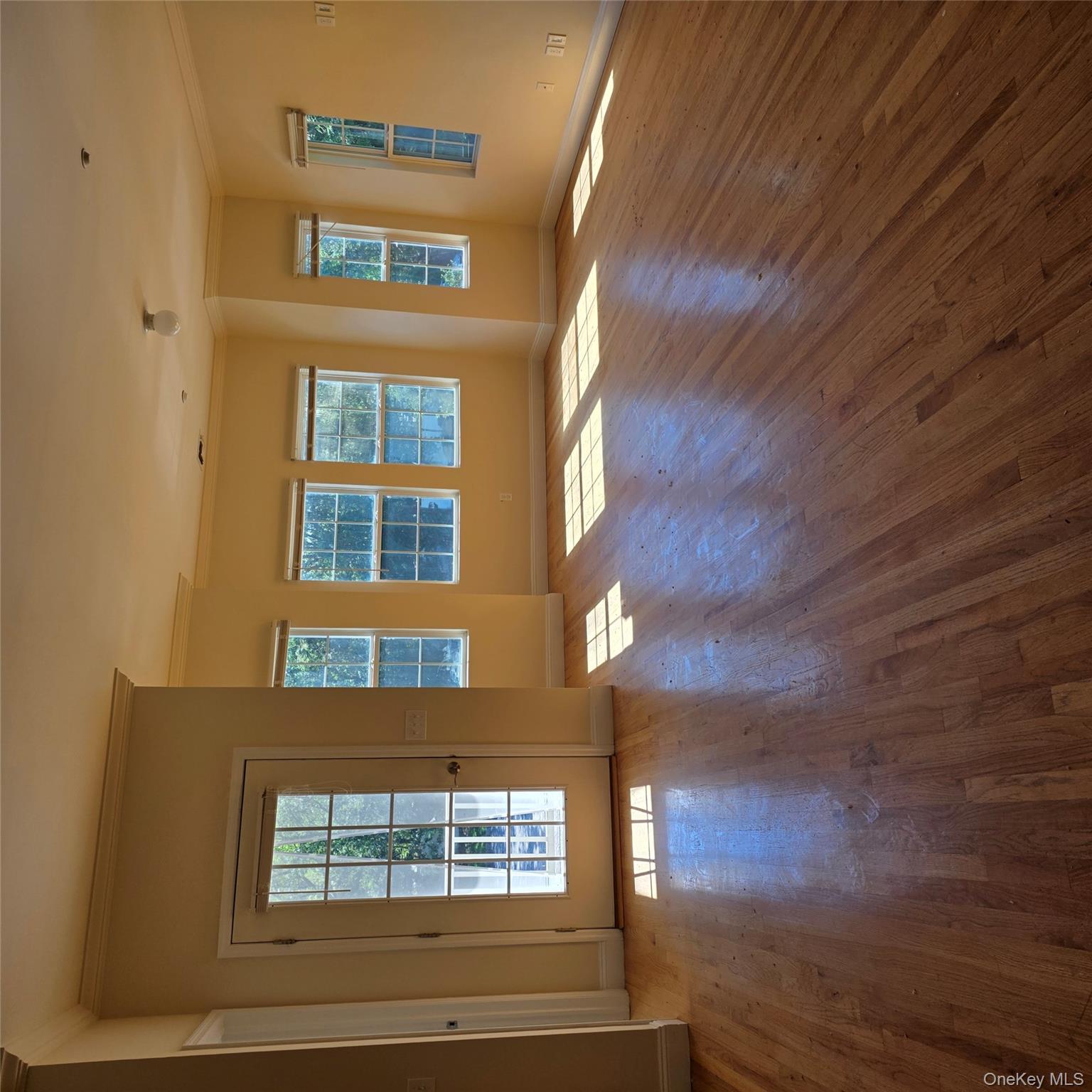 3025 Sunrise Highway # 20, Islip Terrace, NY 11752