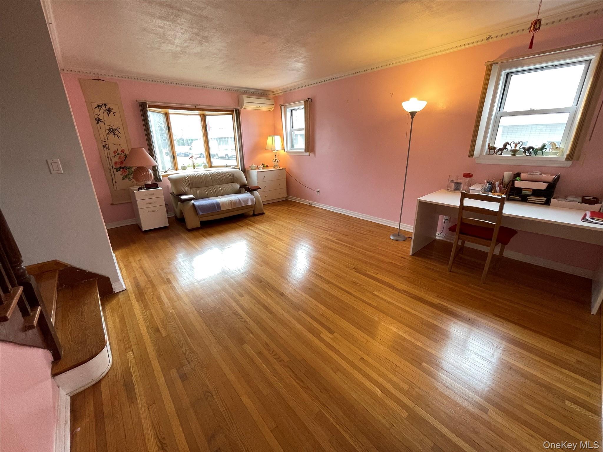 6152 149th Street, Flushing, NY 11367