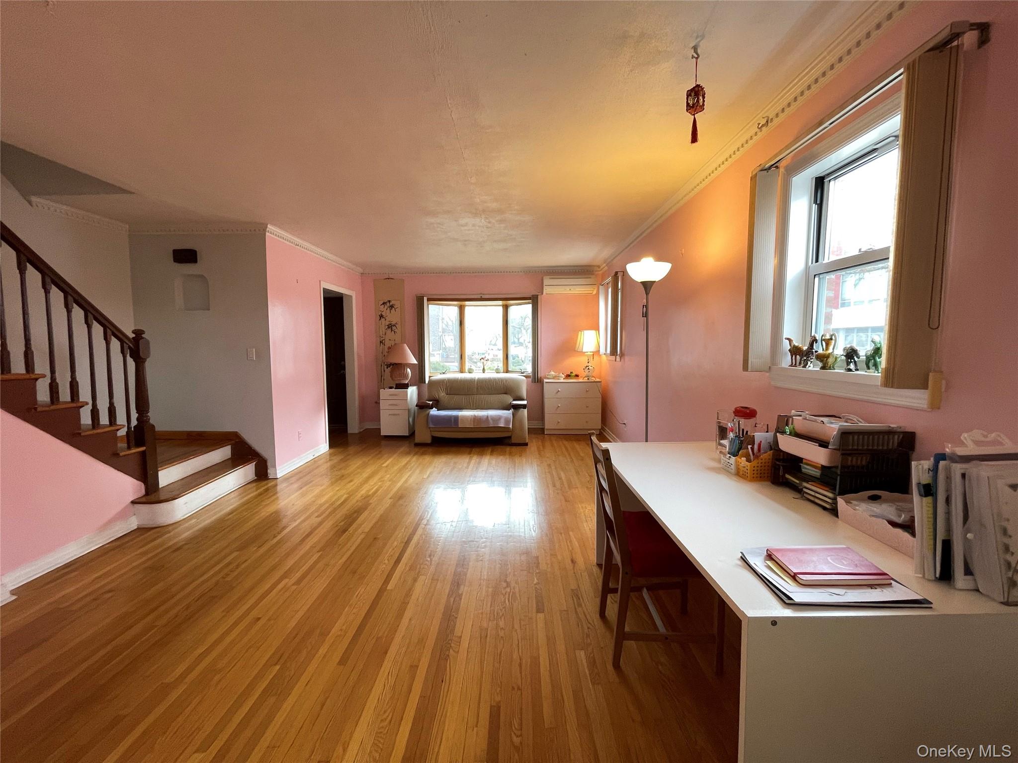 6152 149th Street, Flushing, NY 11367