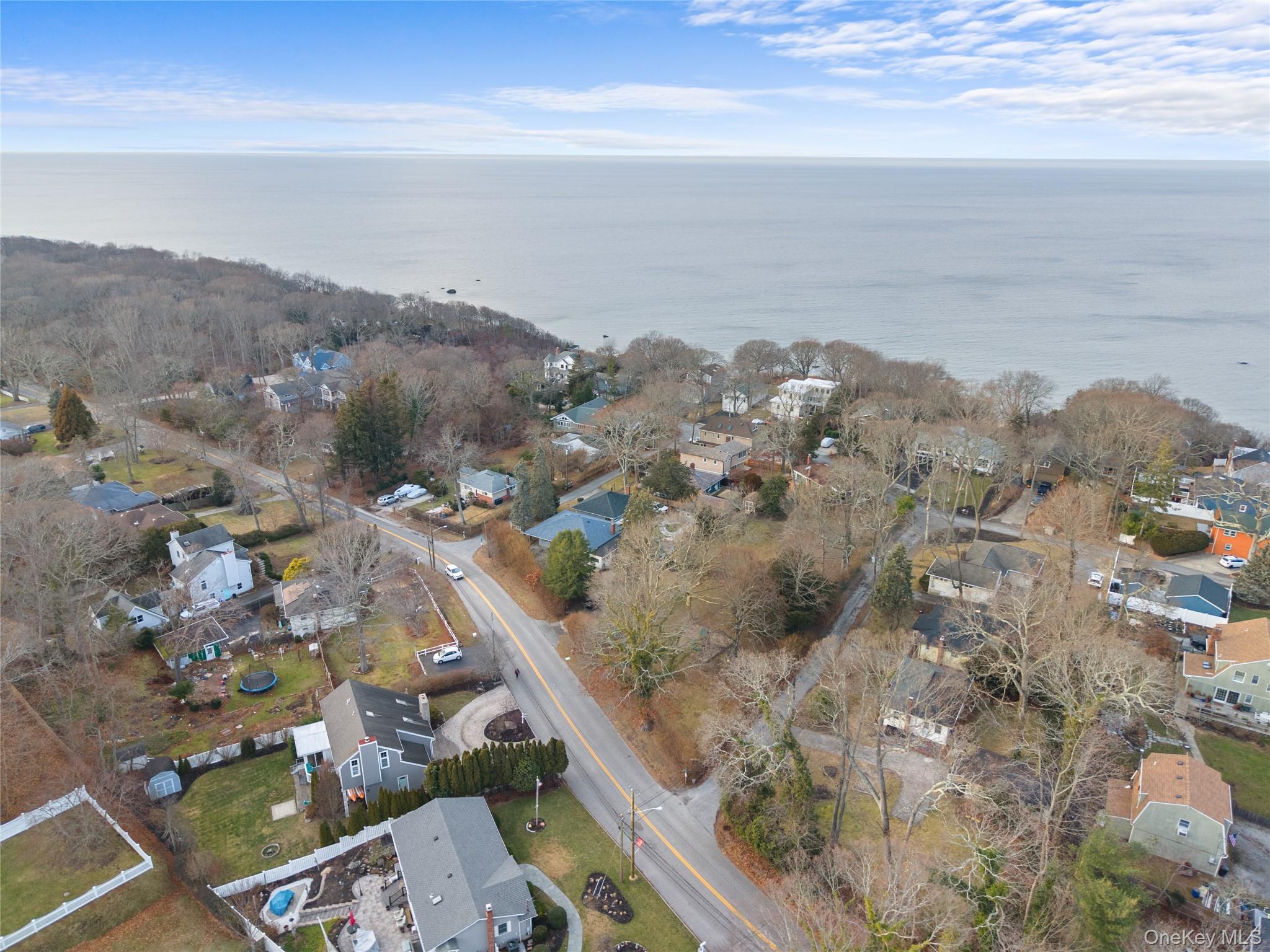 200 N Side Road, Wading River, NY 11792