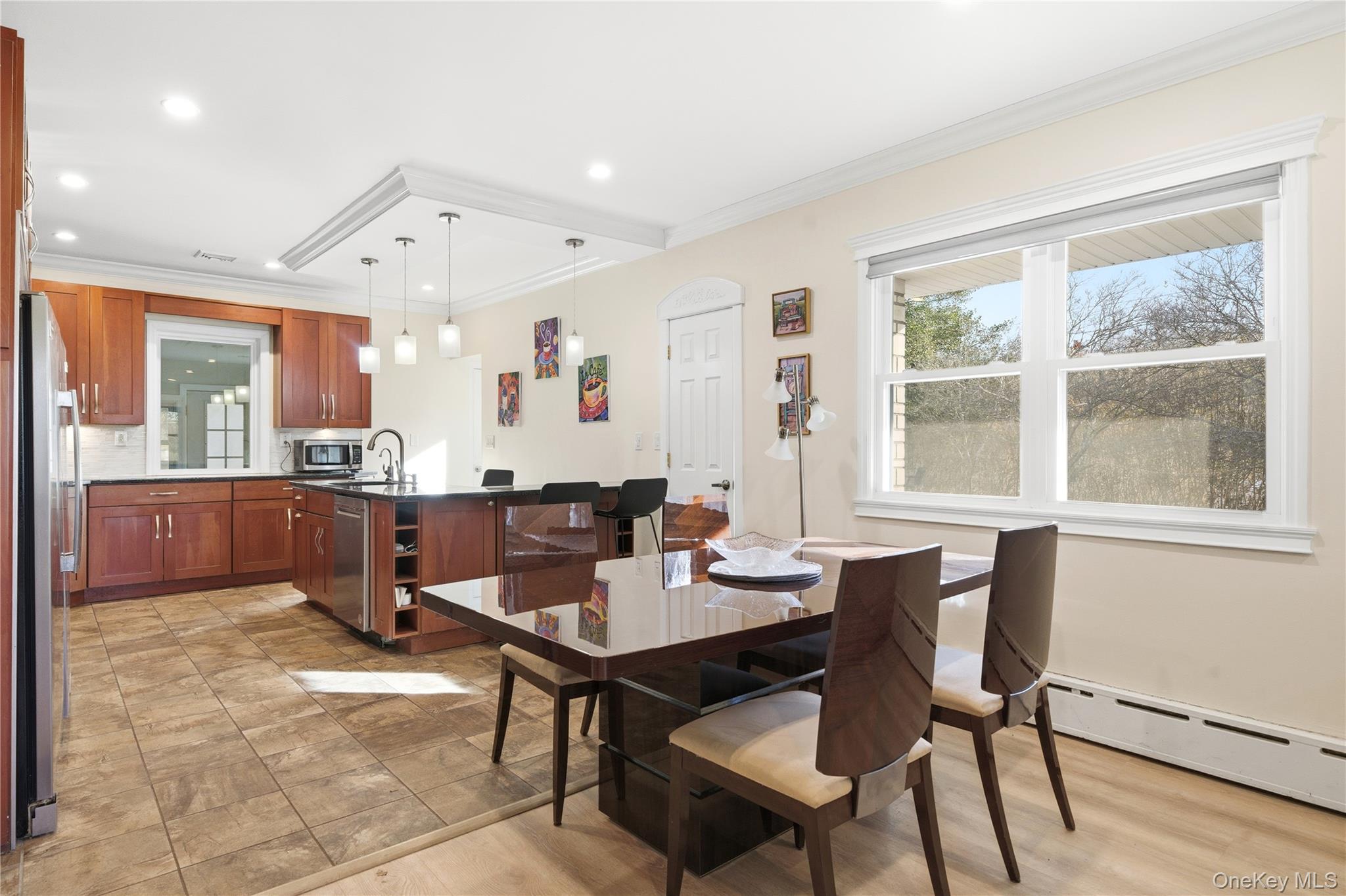 200 N Side Road, Wading River, NY 11792