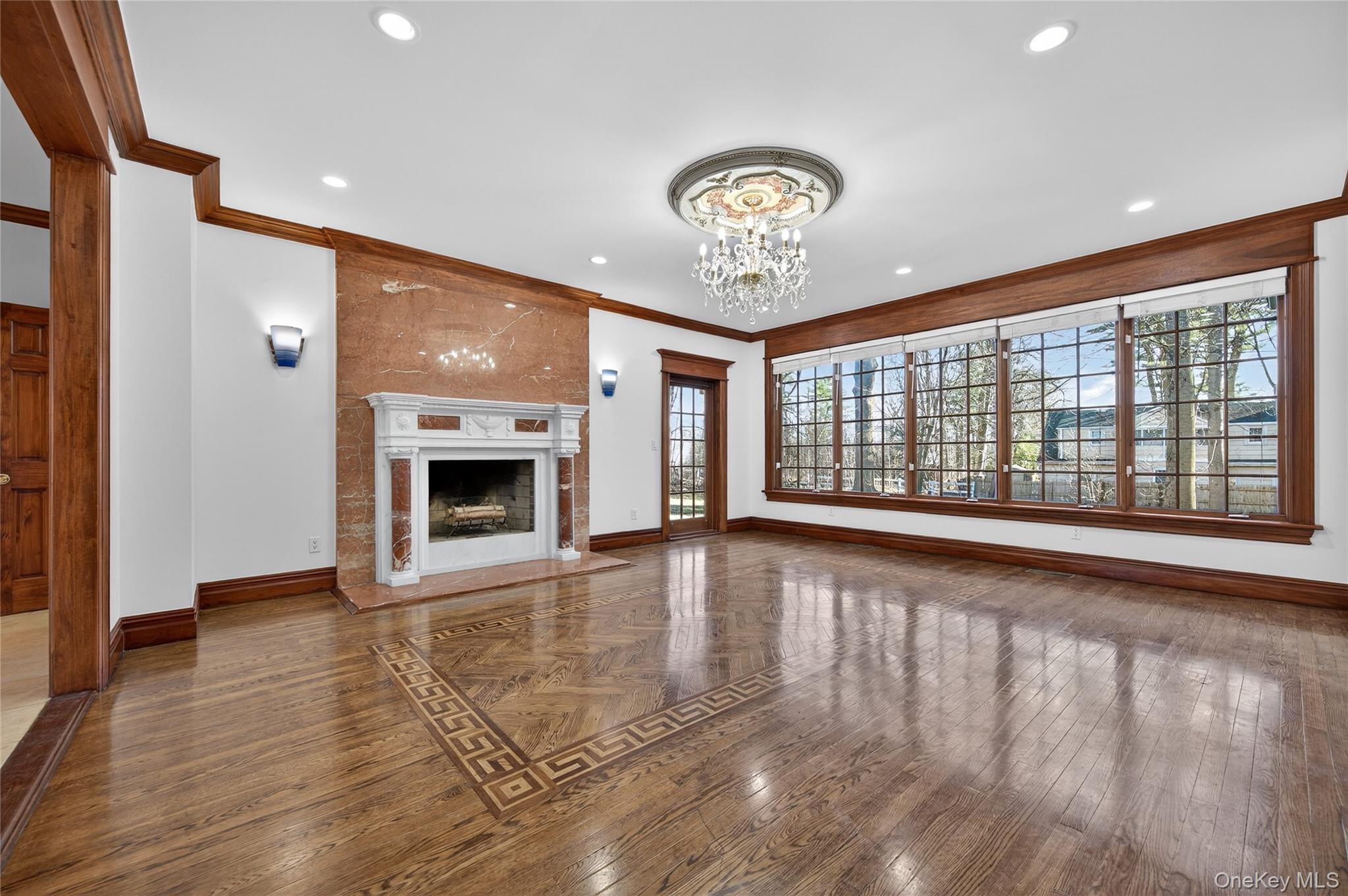 3 Chestnut Court, Old Westbury, NY 11568