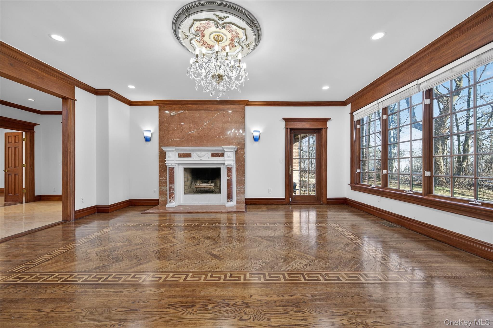 3 Chestnut Court, Old Westbury, NY 11568