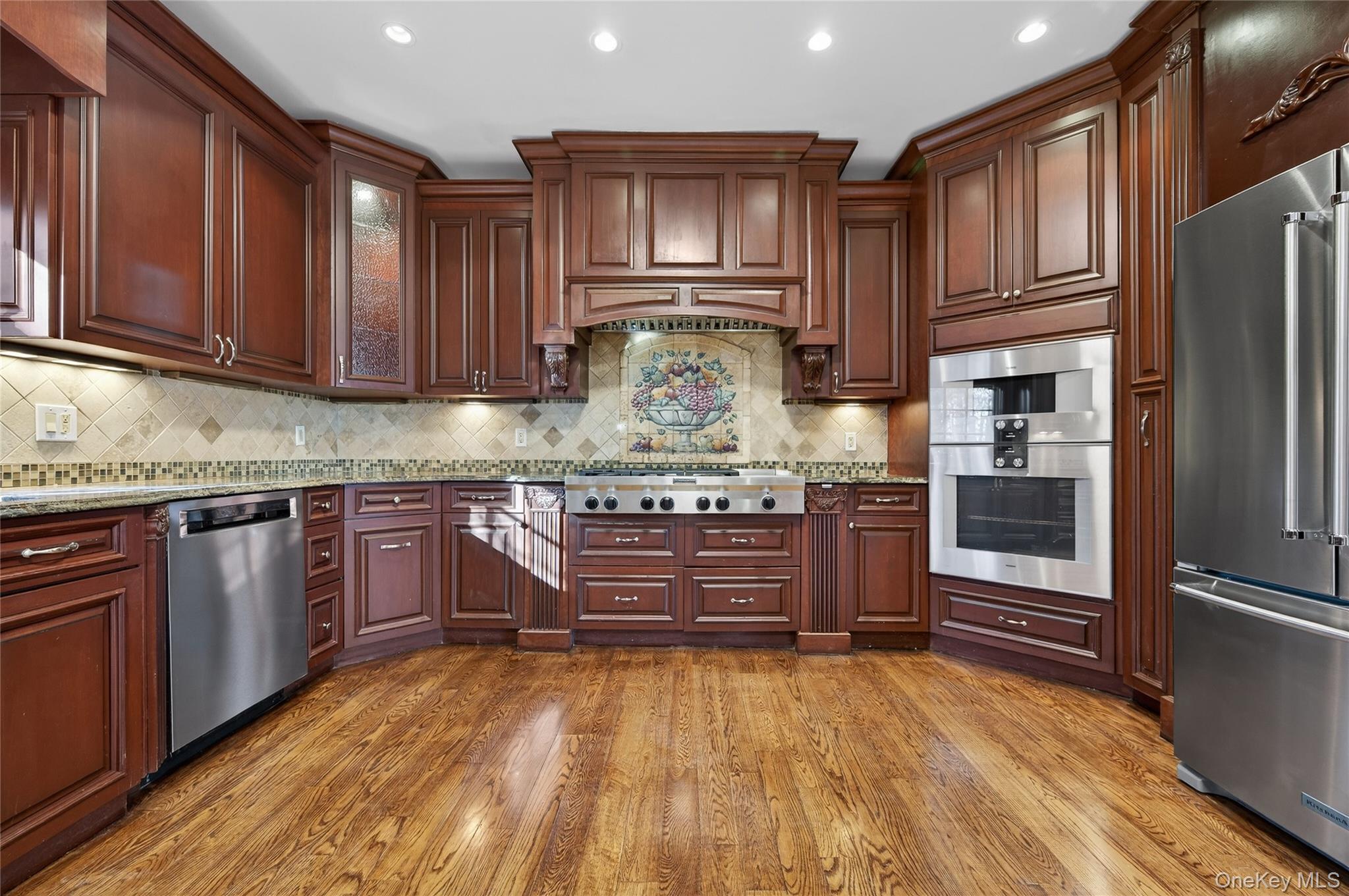 3 Chestnut Court, Old Westbury, NY 11568