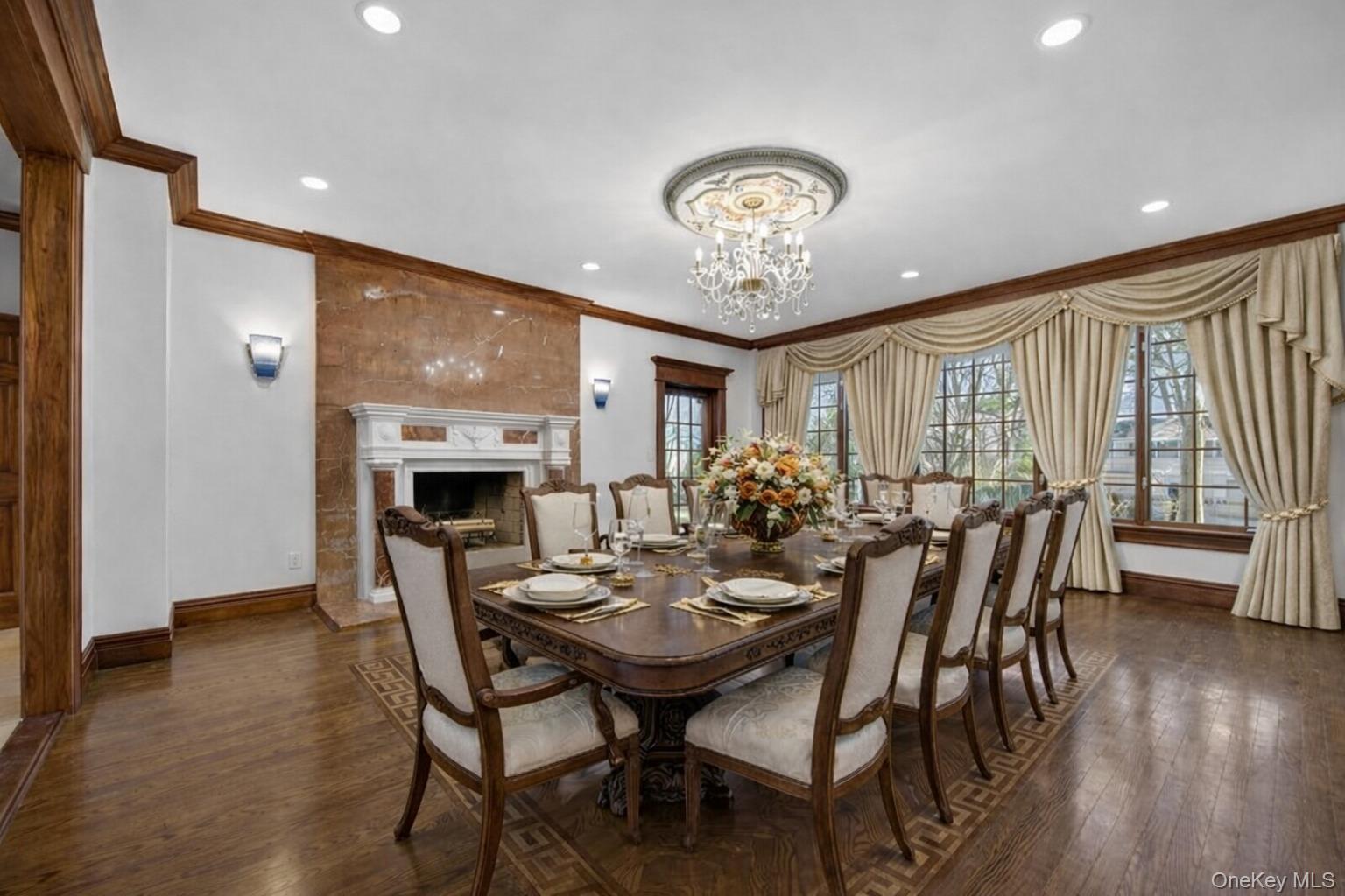 3 Chestnut Court, Old Westbury, NY 11568