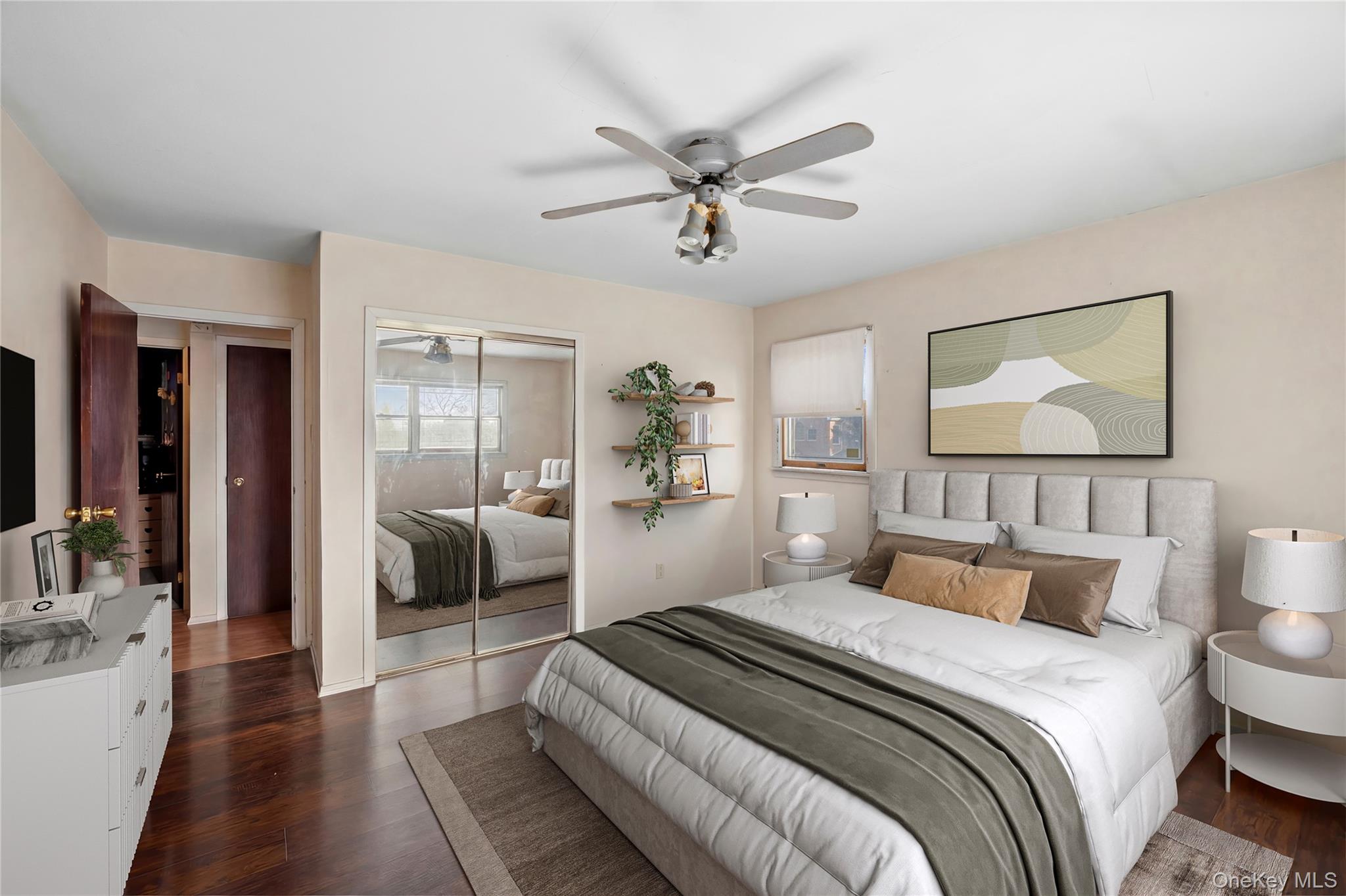 2 Kroll Street, Plainview, NY 11803