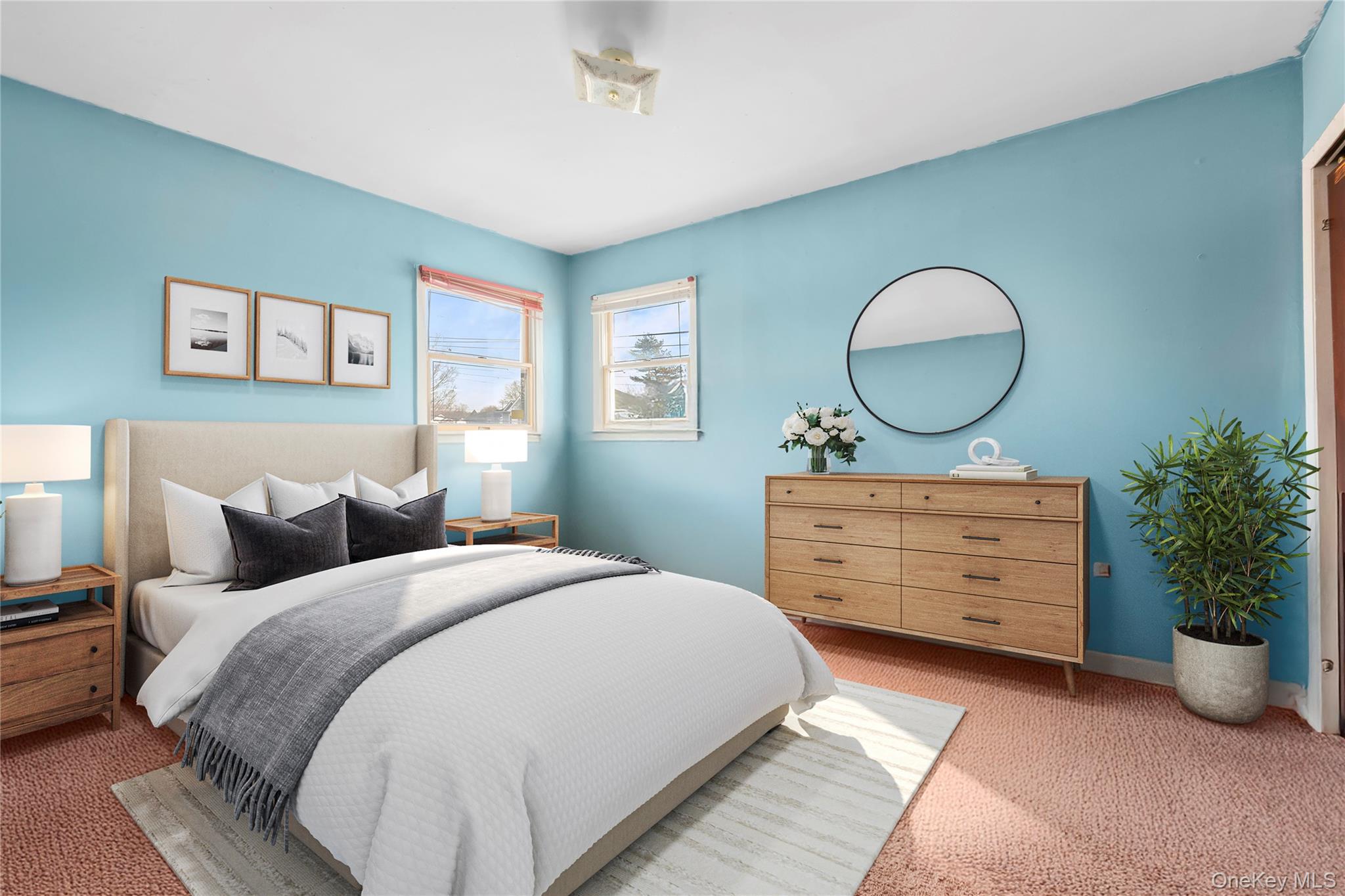 2 Kroll Street, Plainview, NY 11803