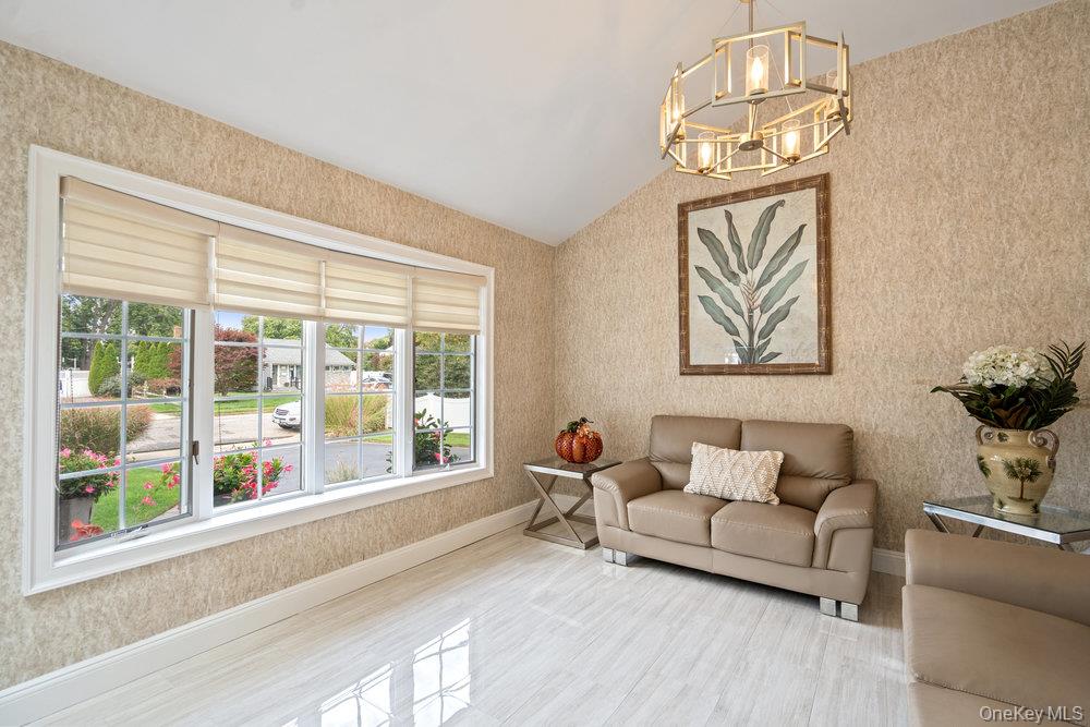 939 Manor Lane, Bay Shore, NY 11706