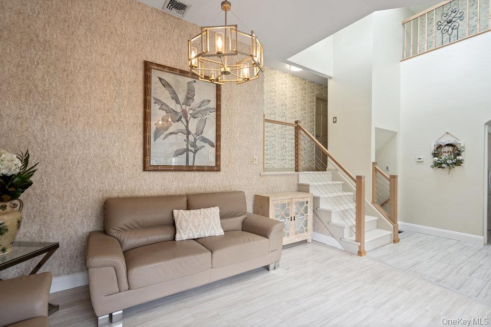 939 Manor Lane, Bay Shore, NY 11706