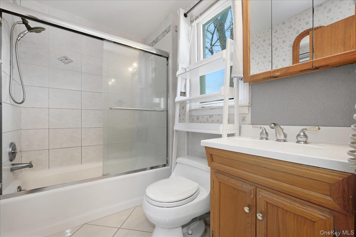 2522 Hewlett Lane, Bellmore, NY 11710