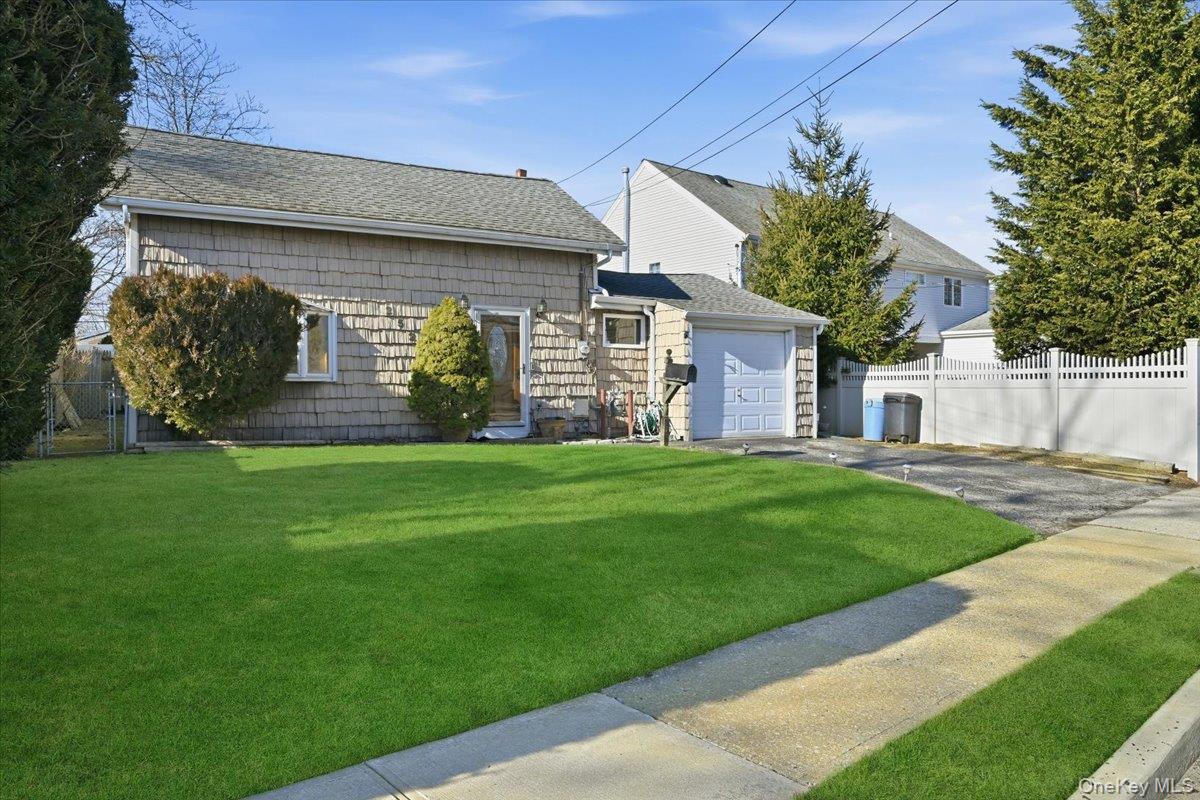 2522 Hewlett Lane, Bellmore, NY 11710