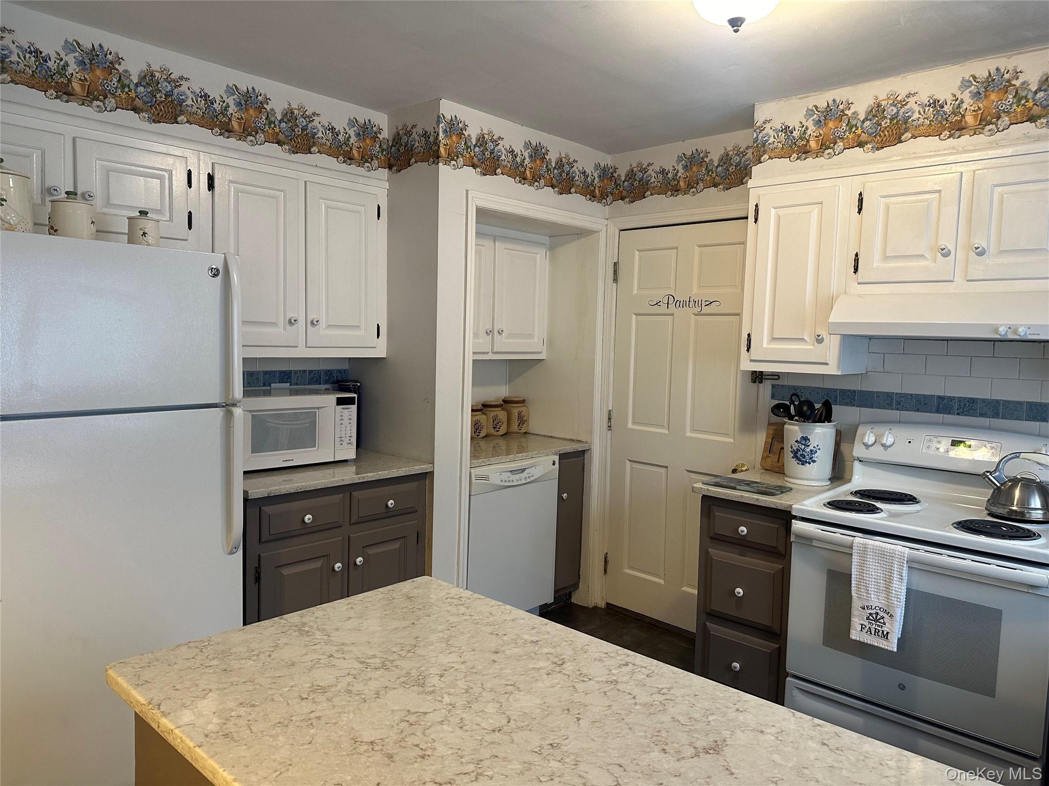 32 Old Route 199, Red Hook, NY 12571