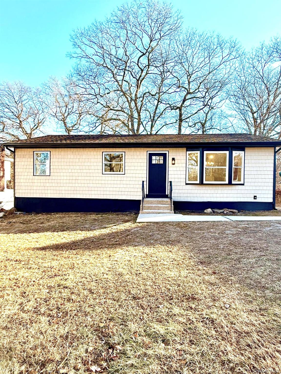 53 W Yaphank Road, Medford, NY 11763