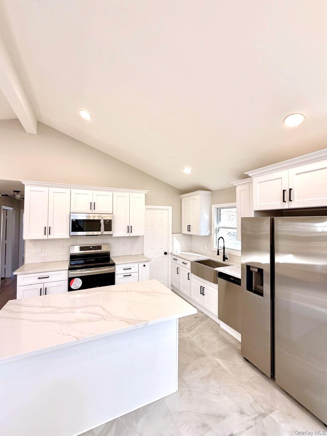 53 W Yaphank Road, Medford, NY 11763