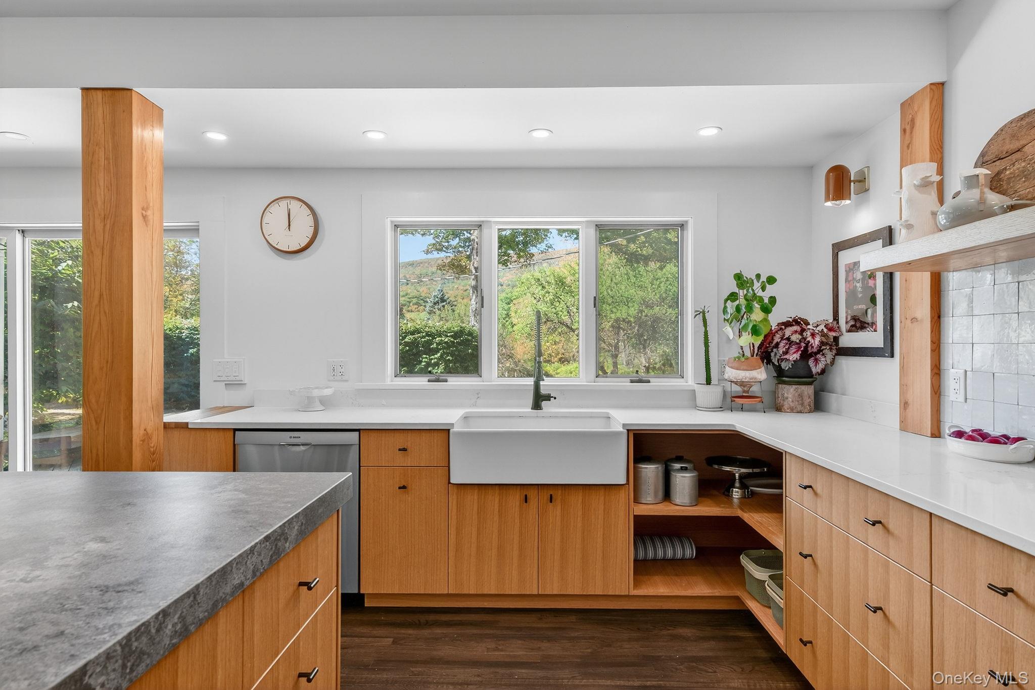 1739 NY-214, Hunter, NY 12442