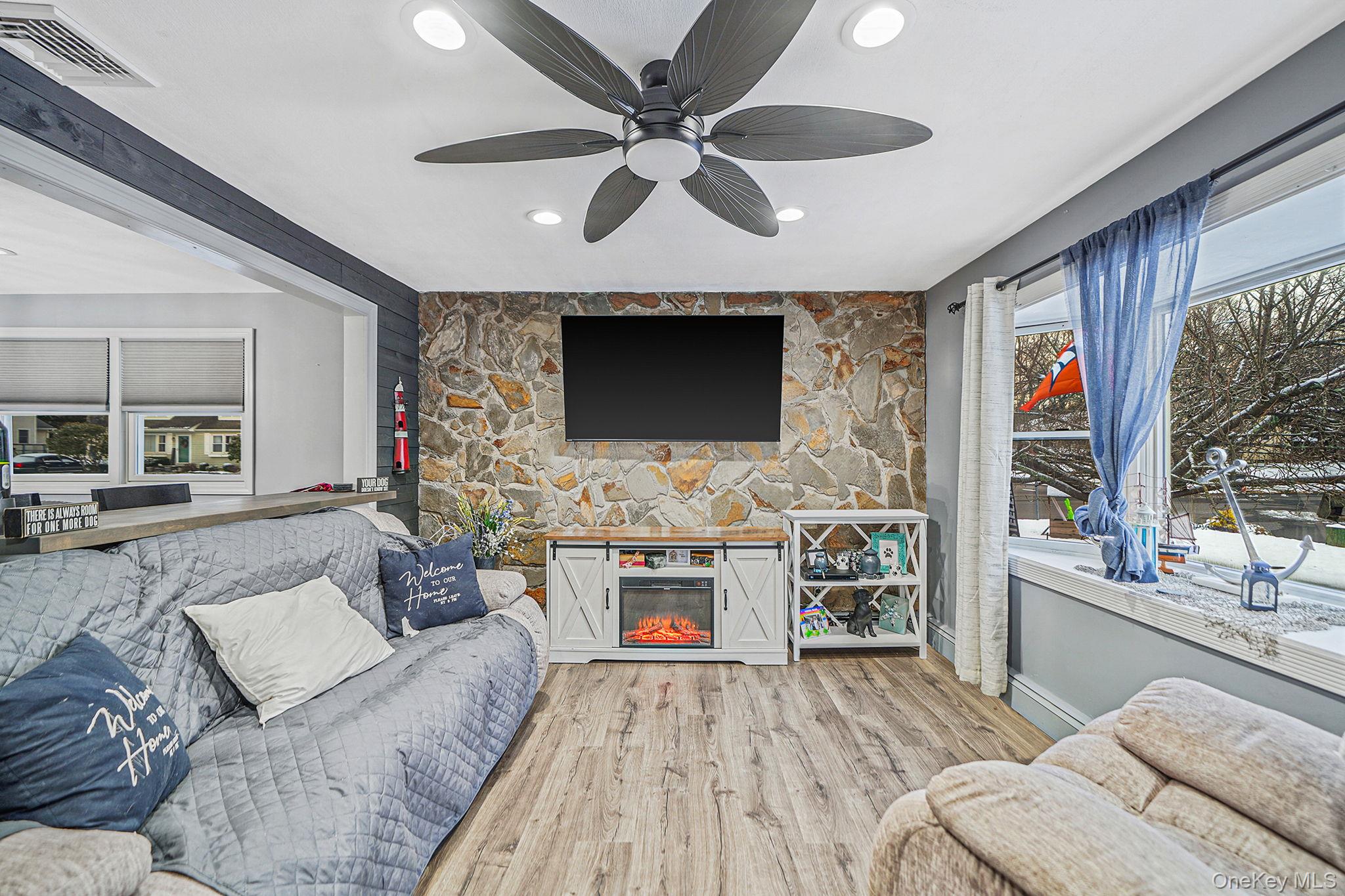 9 Maple Road, Middle Island, NY 11953