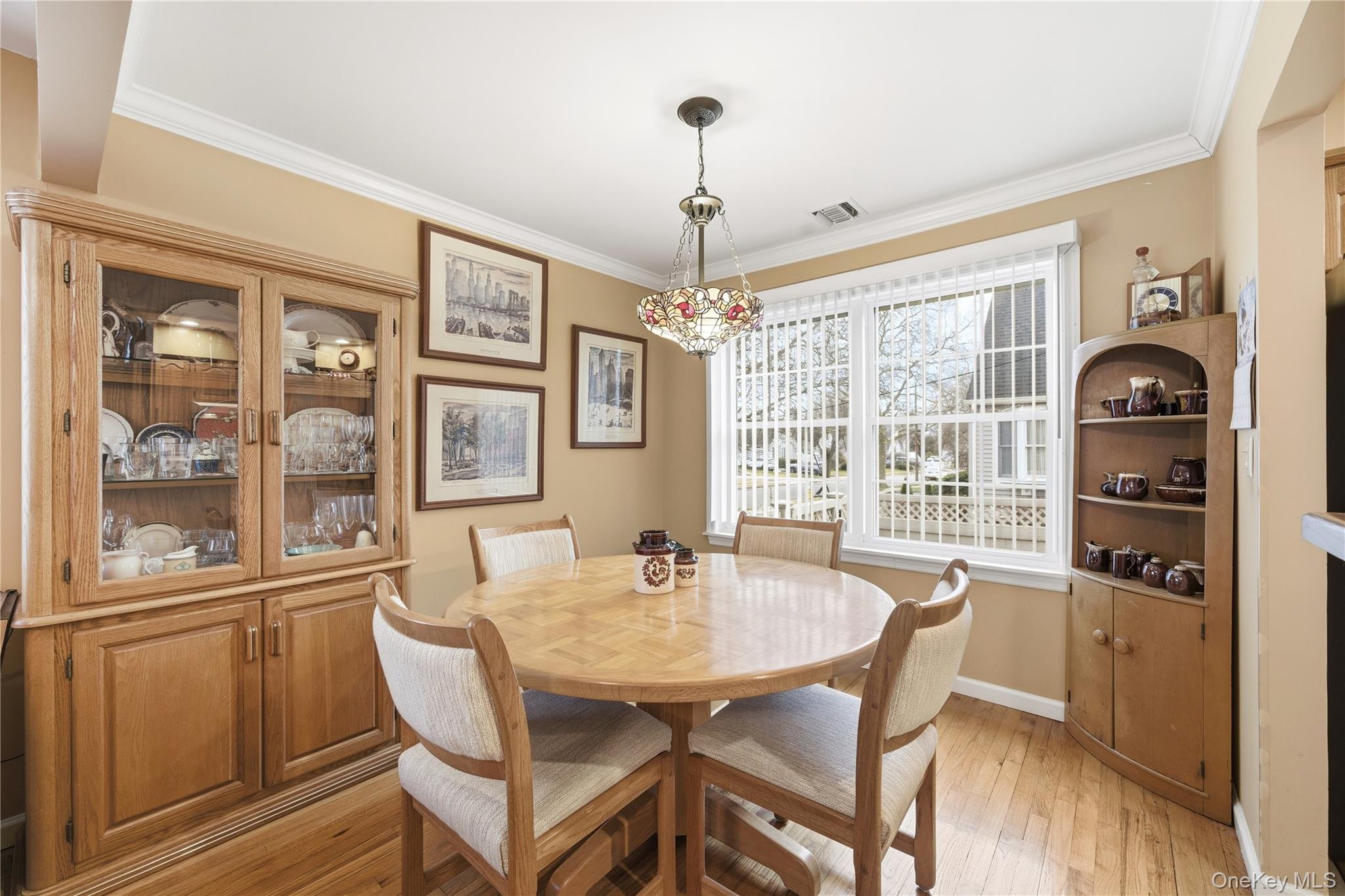 18 Gaylore Drive W, Amityville, NY 11701