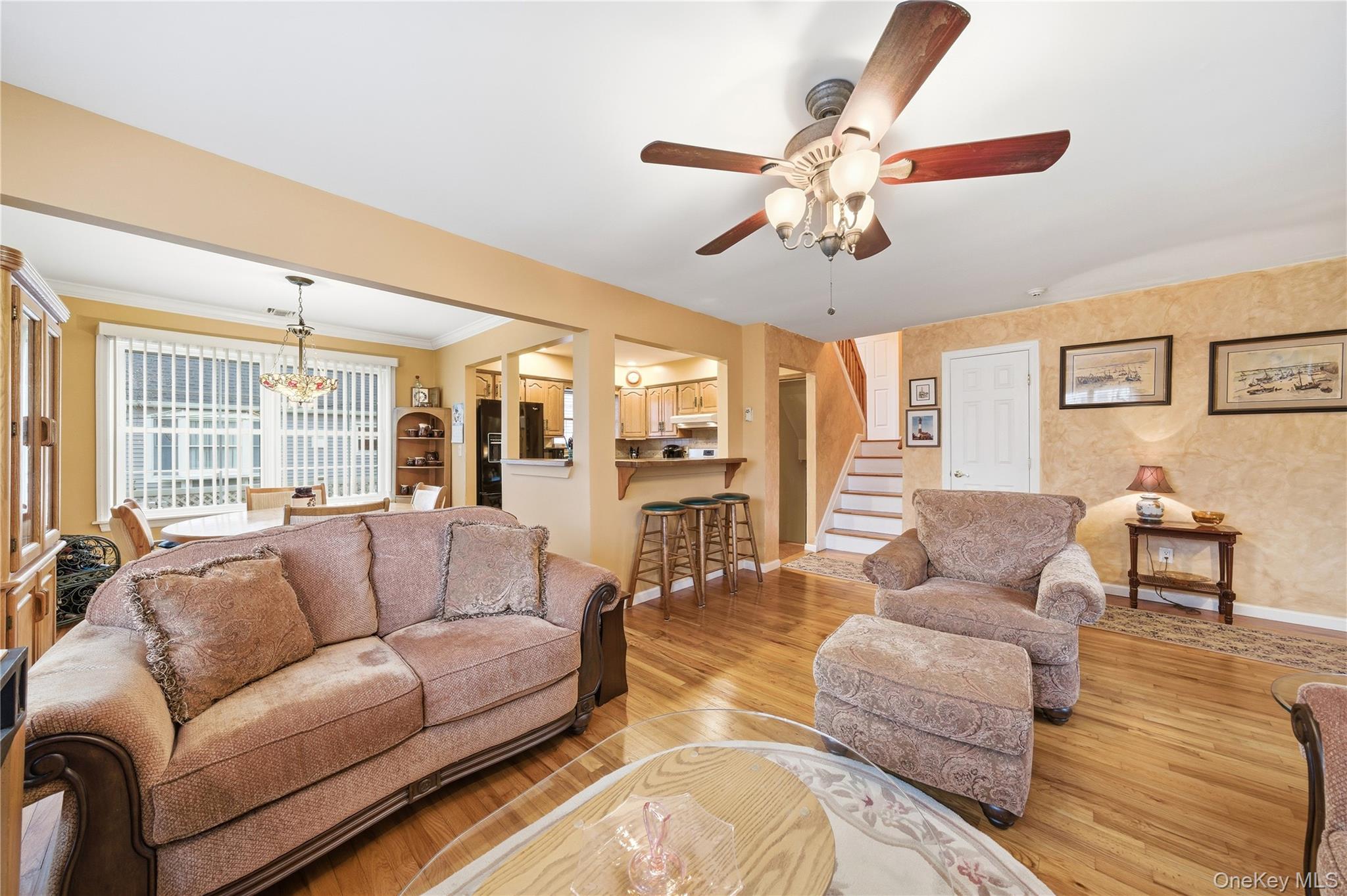 18 Gaylore Drive W, Amityville, NY 11701