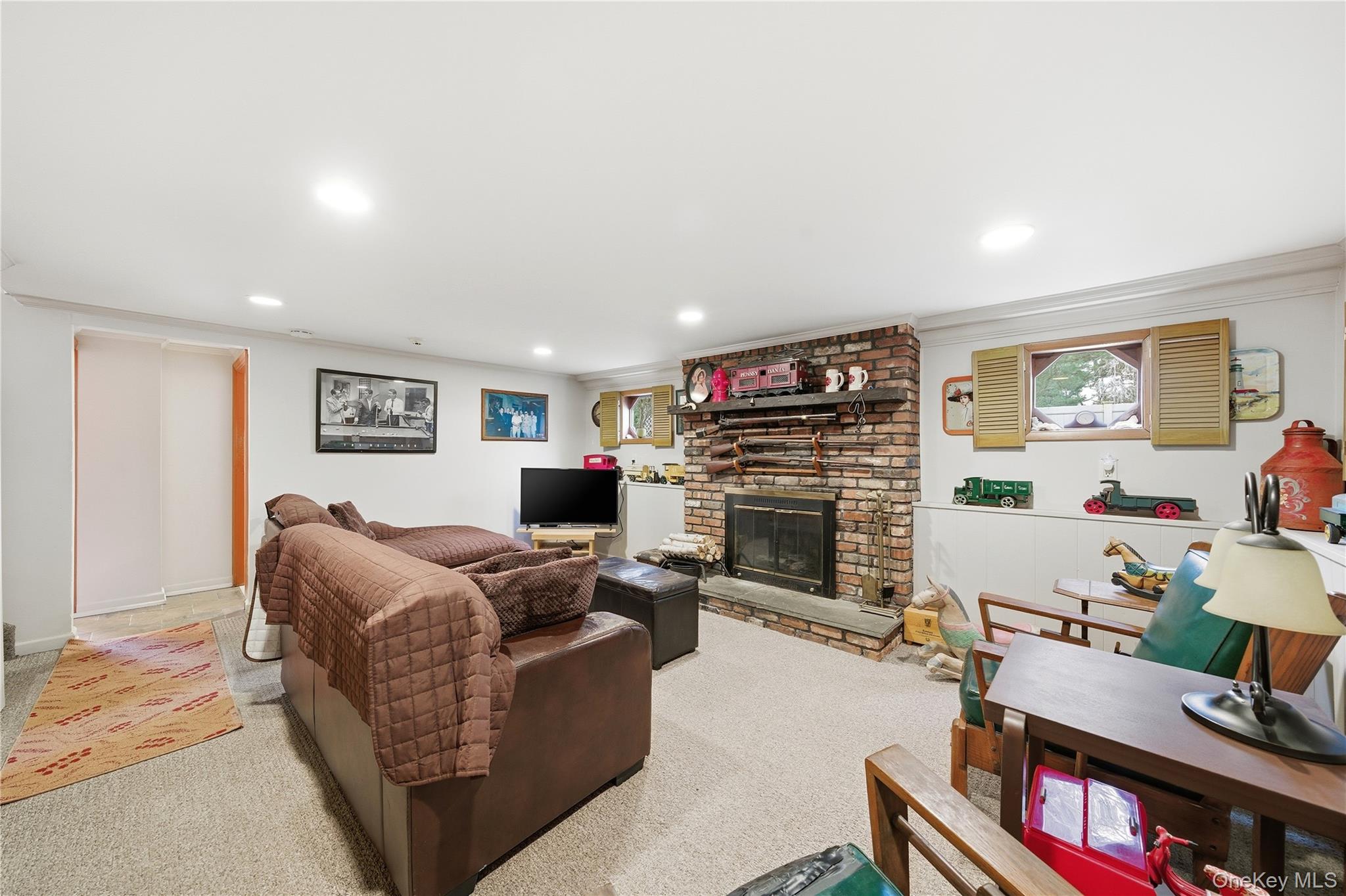 18 Gaylore Drive W, Amityville, NY 11701