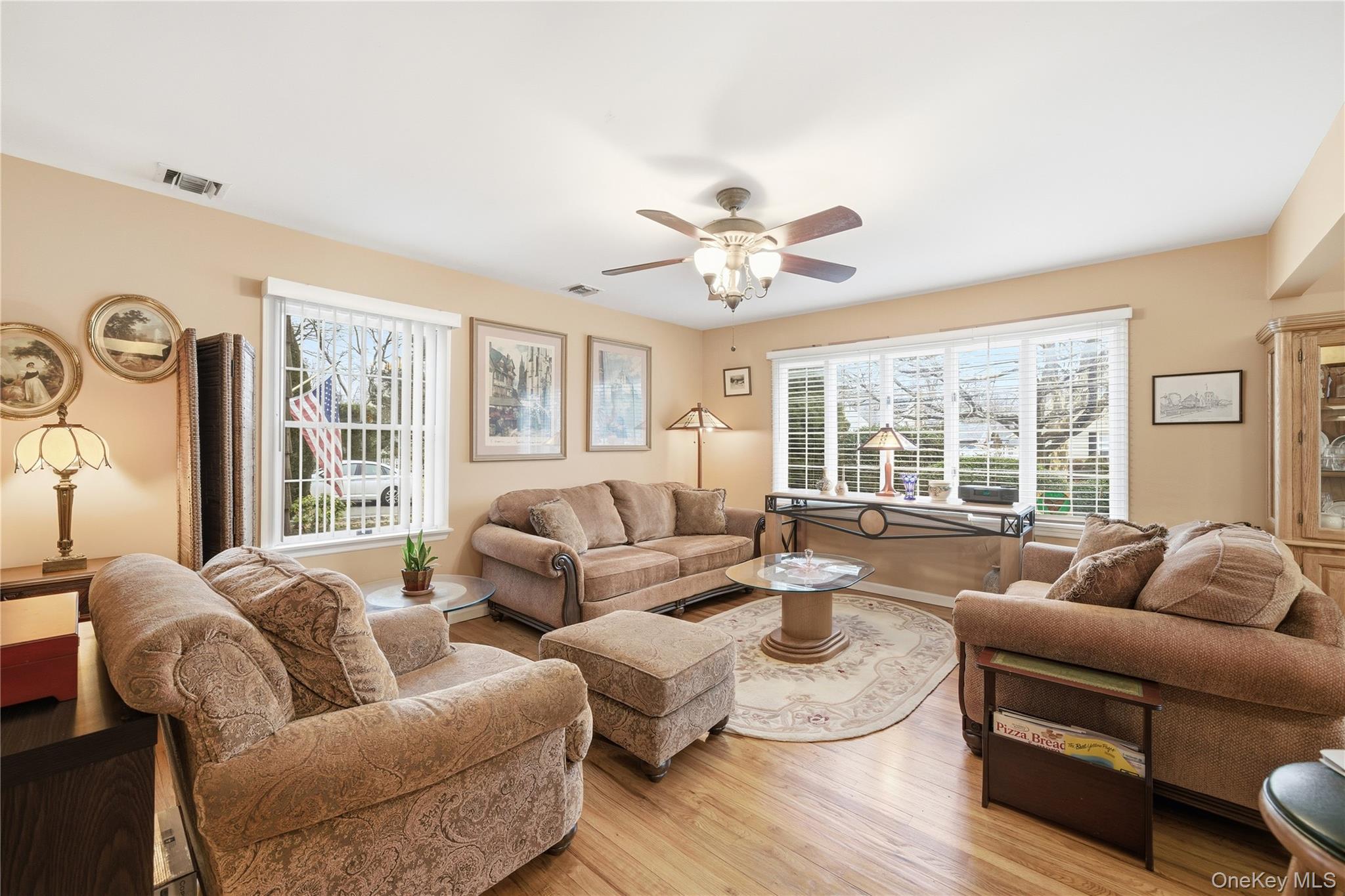 18 Gaylore Drive W, Amityville, NY 11701