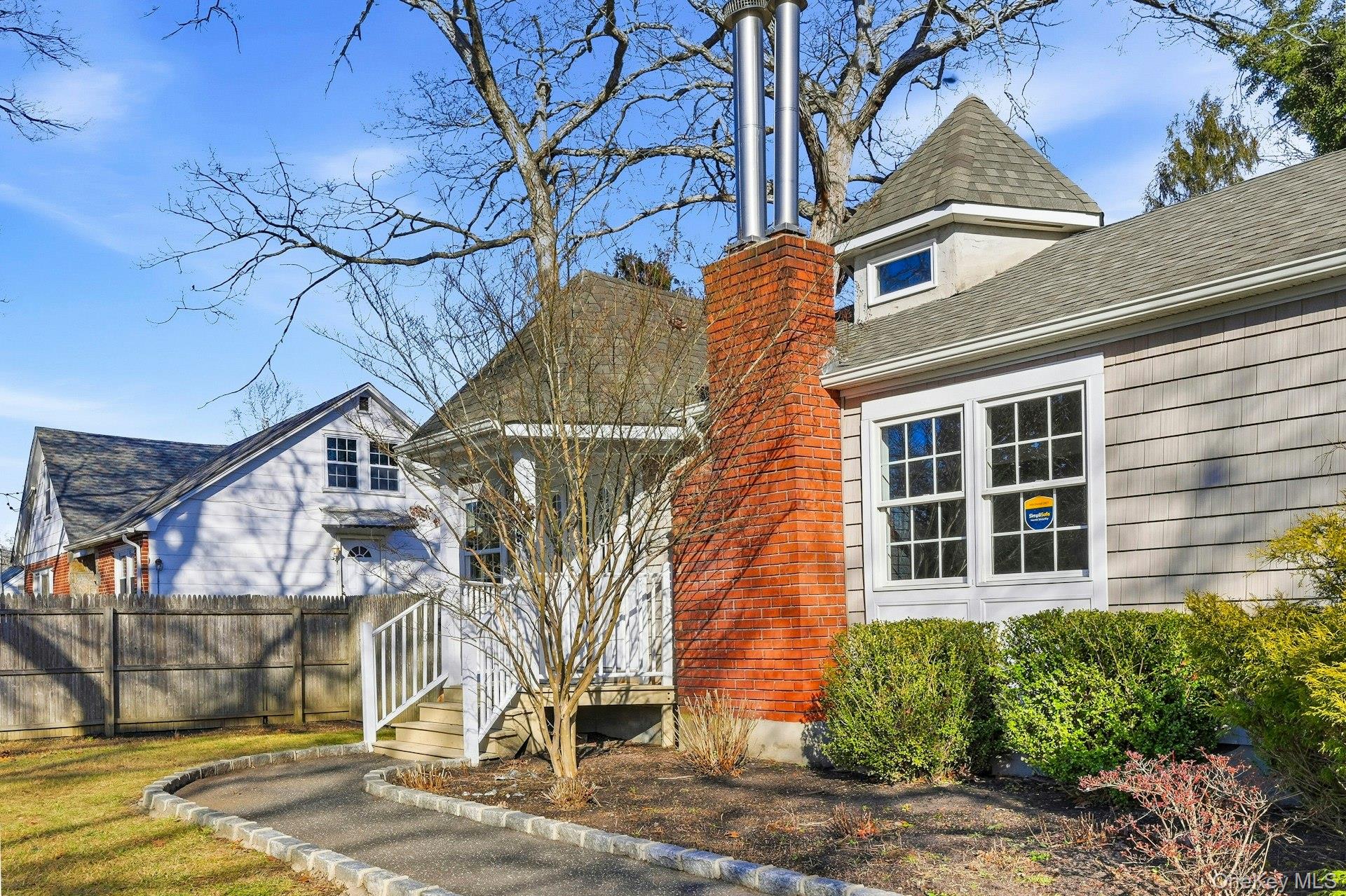 129 Lakeview Drive, Mastic Beach, NY 11951