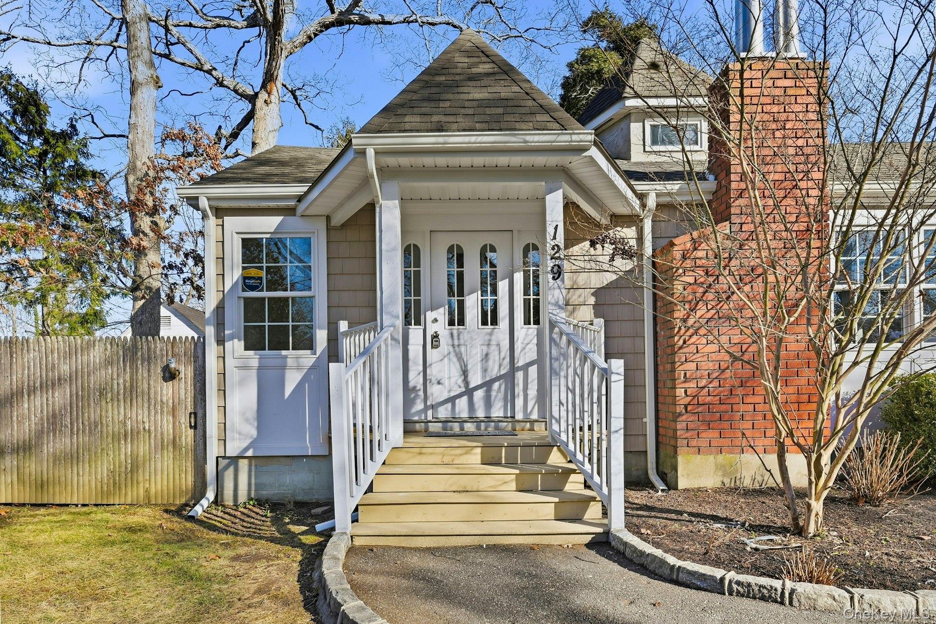 129 Lakeview Drive, Mastic Beach, NY 11951