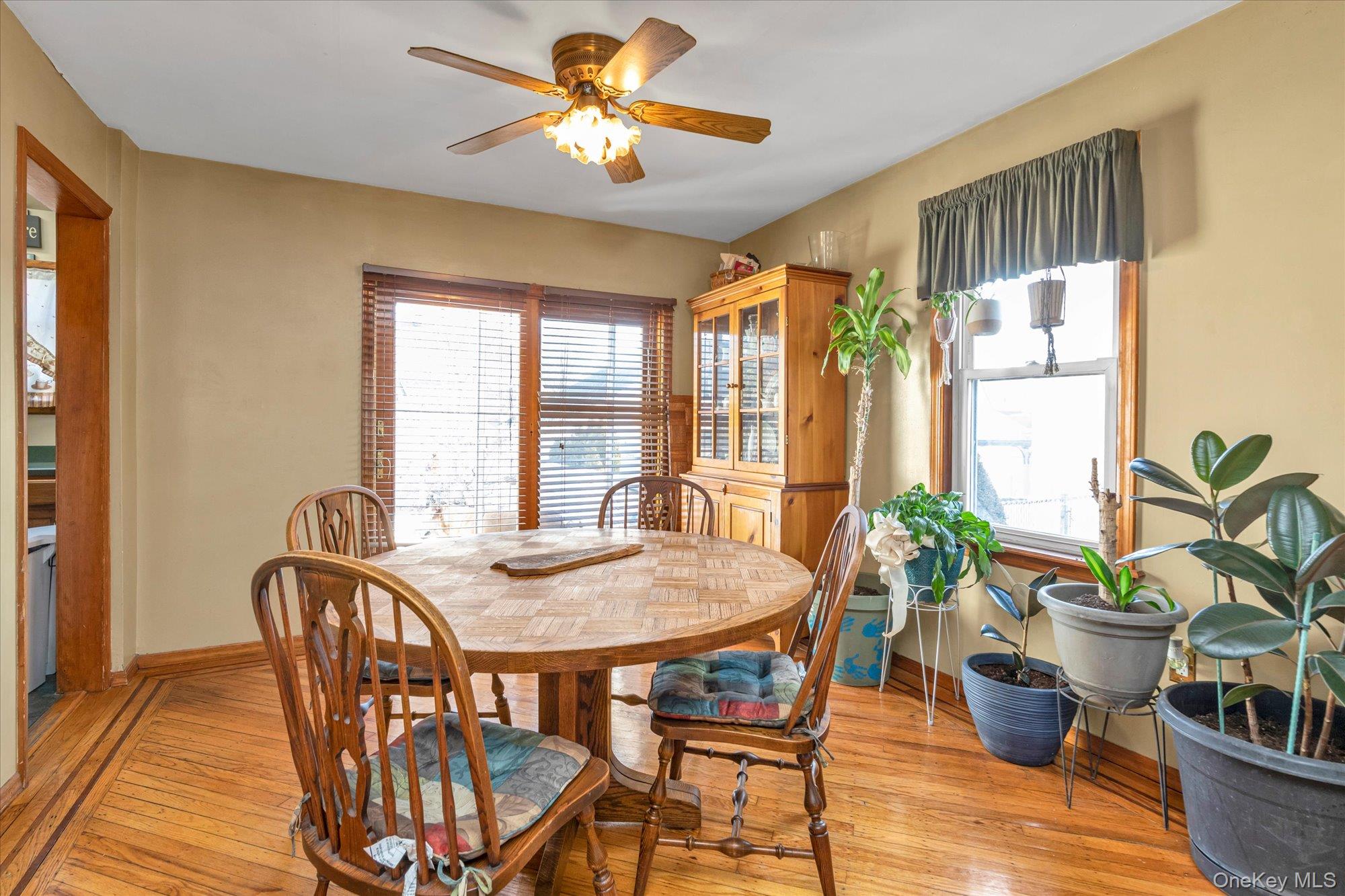 15 Eton Street, Valley Stream, NY 11581