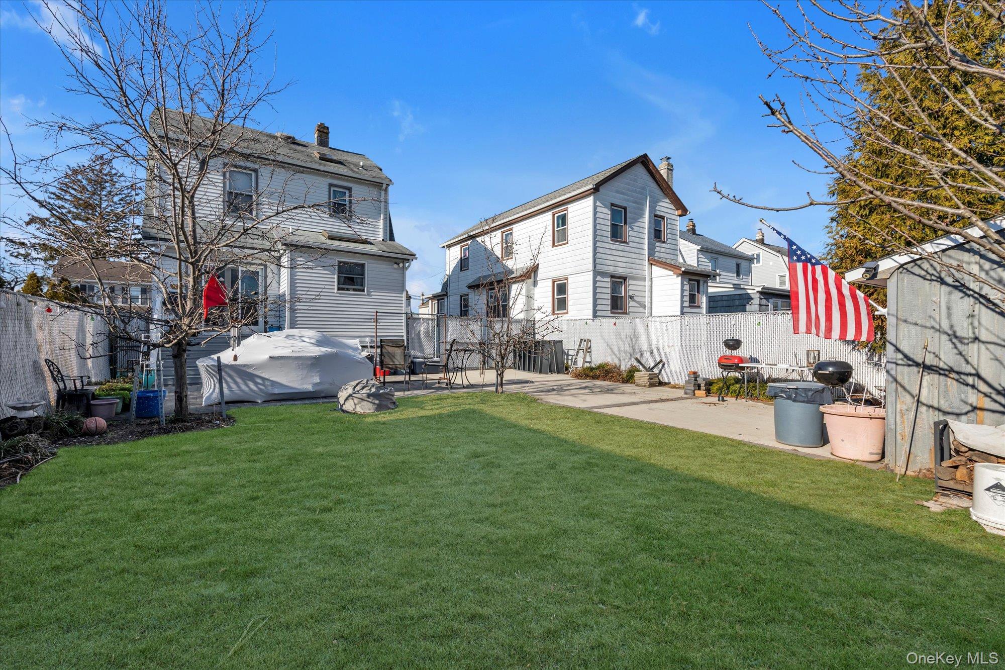 15 Eton Street, Valley Stream, NY 11581