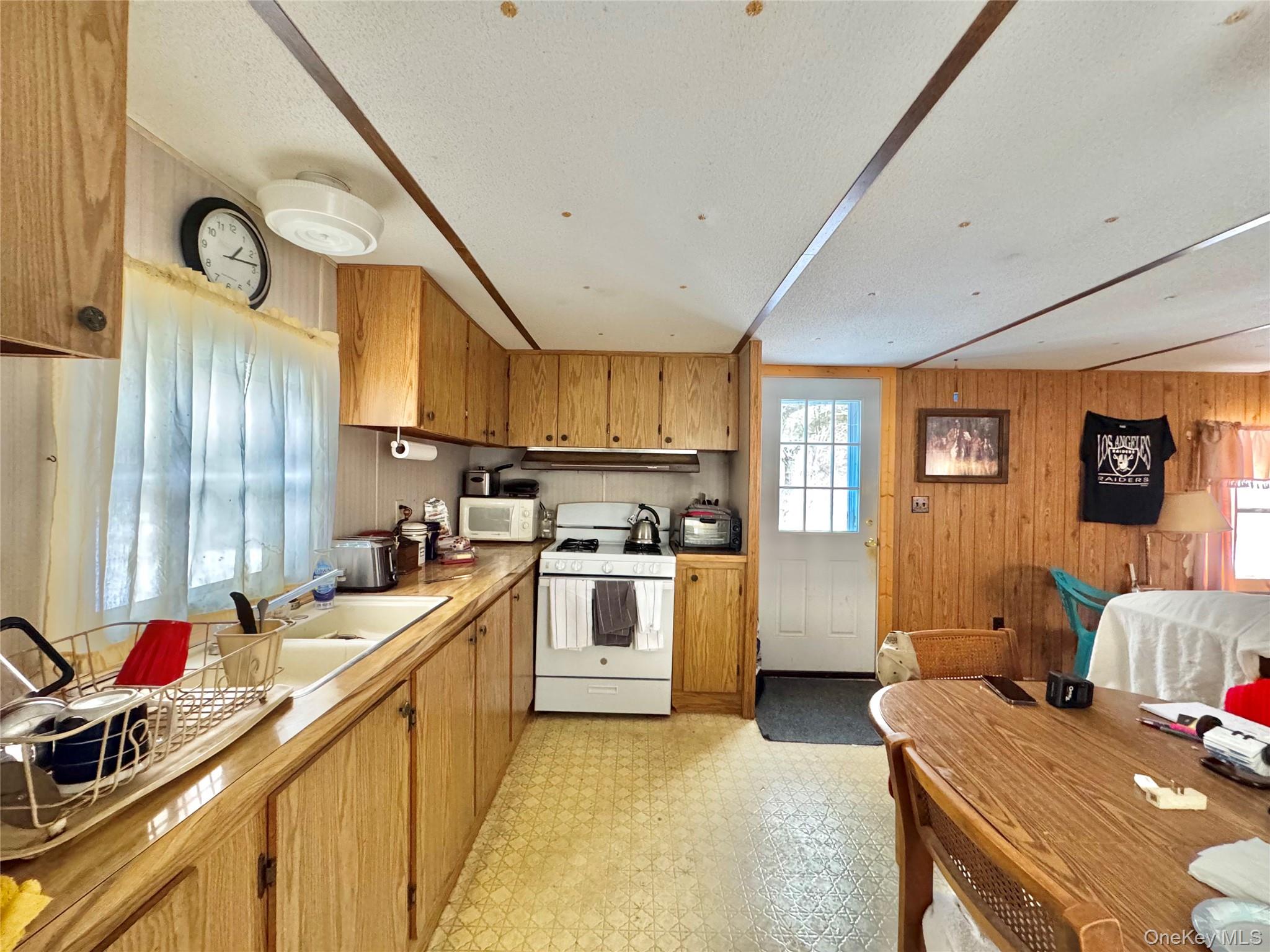 95 Pine Tree Lane, Cairo, NY 12413