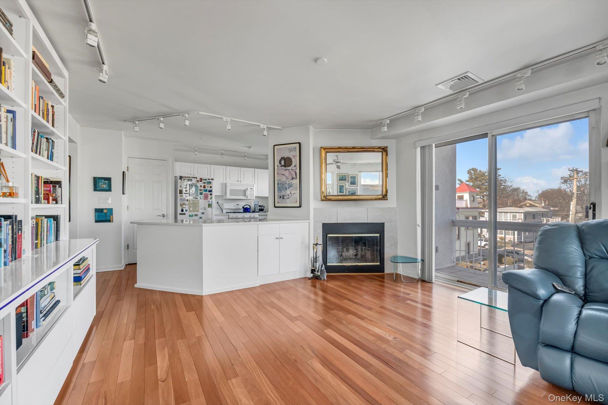 190 Schofield Street, Bronx, NY 10464