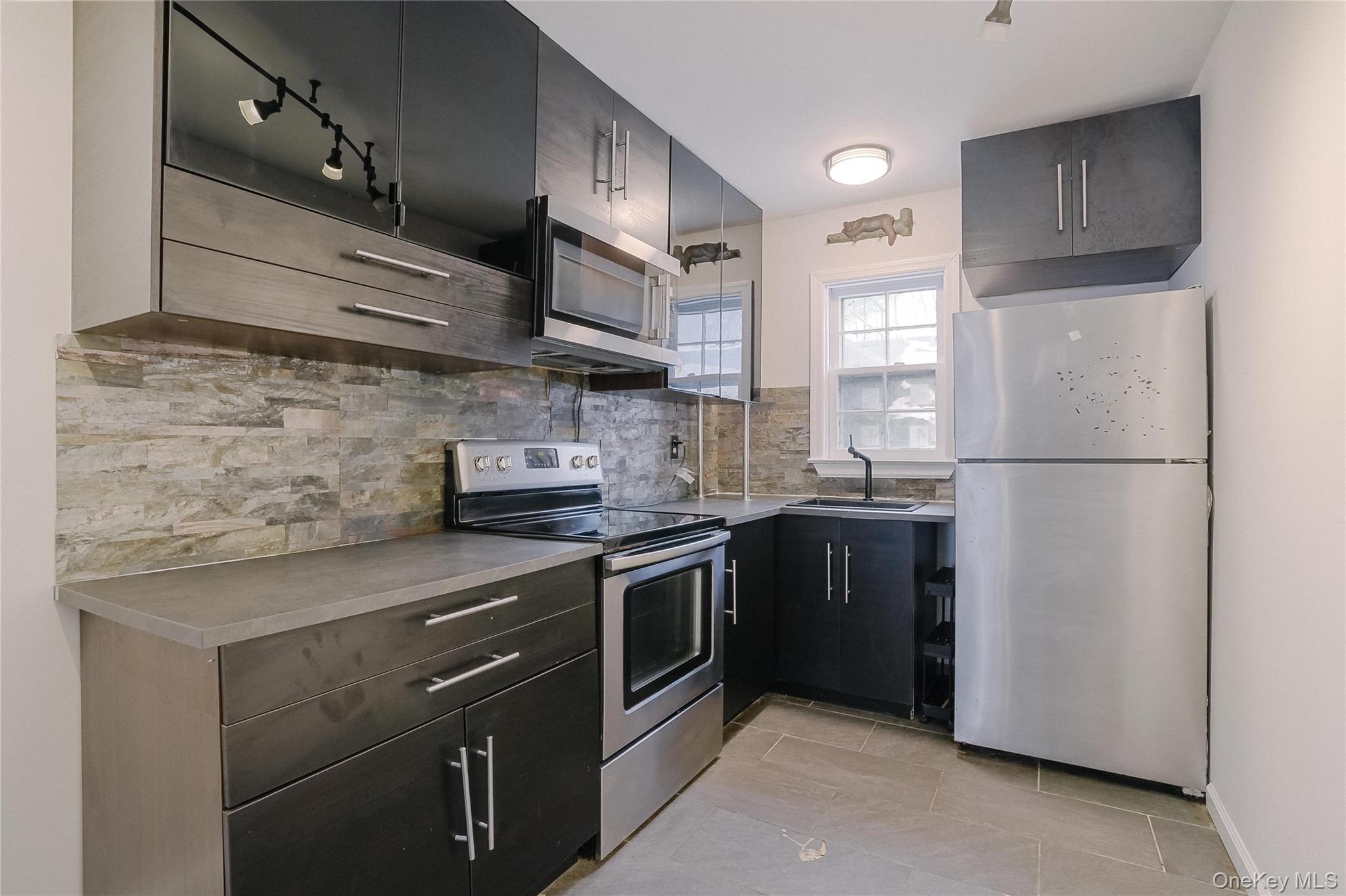 1 Huguenot Street # 45, New Paltz, NY 12561