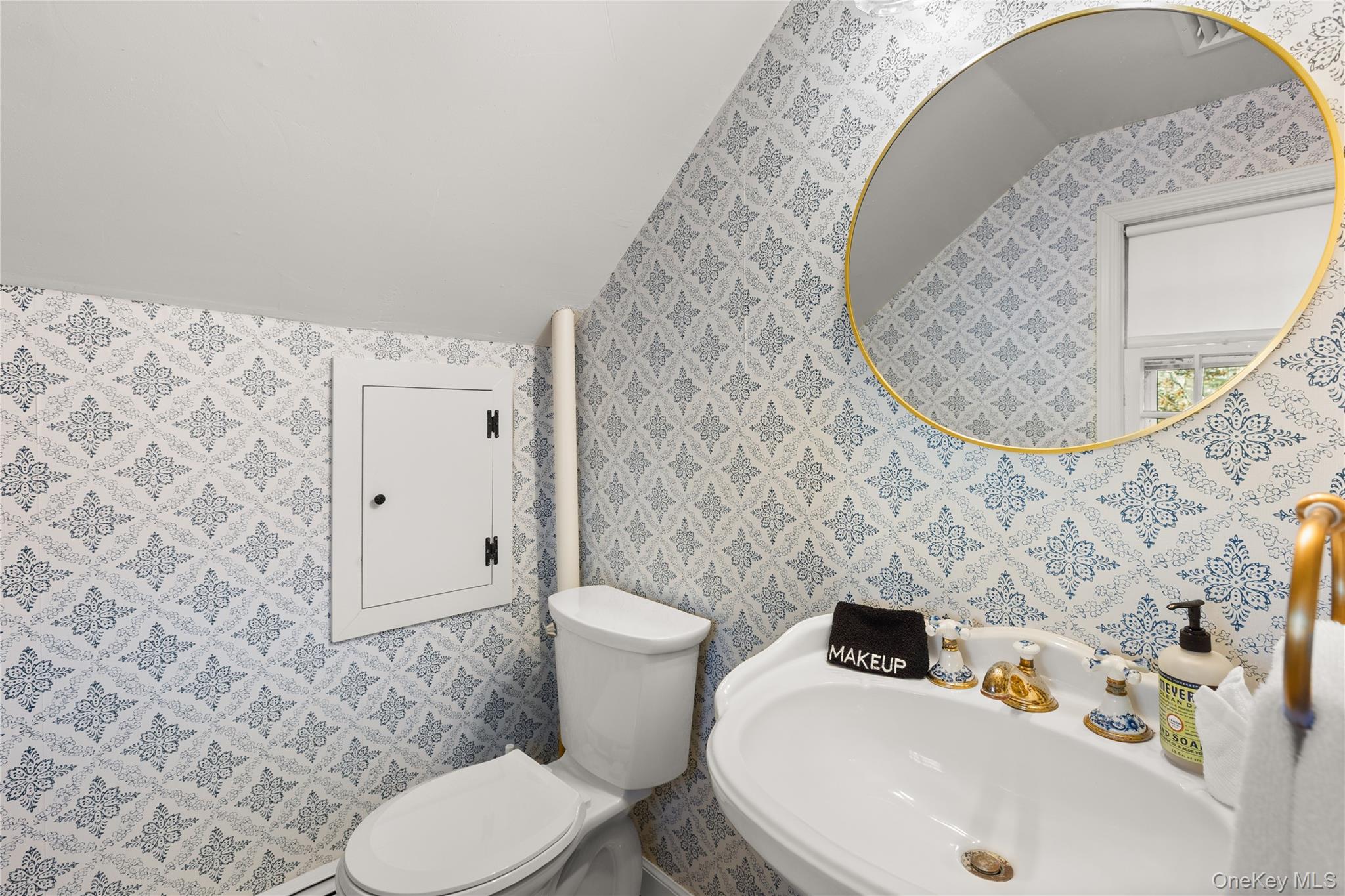 3500 Pine Neck Road, Southold, NY 11971