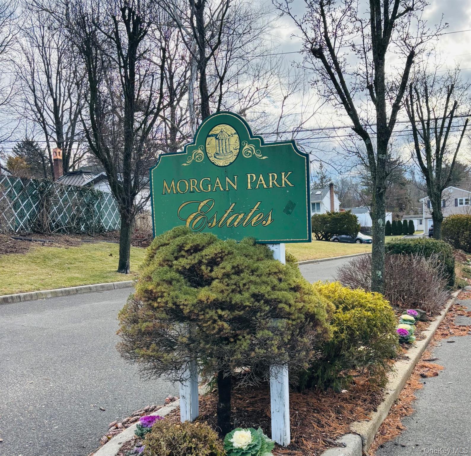 27 Henry Drive, Glen Cove, NY 11542