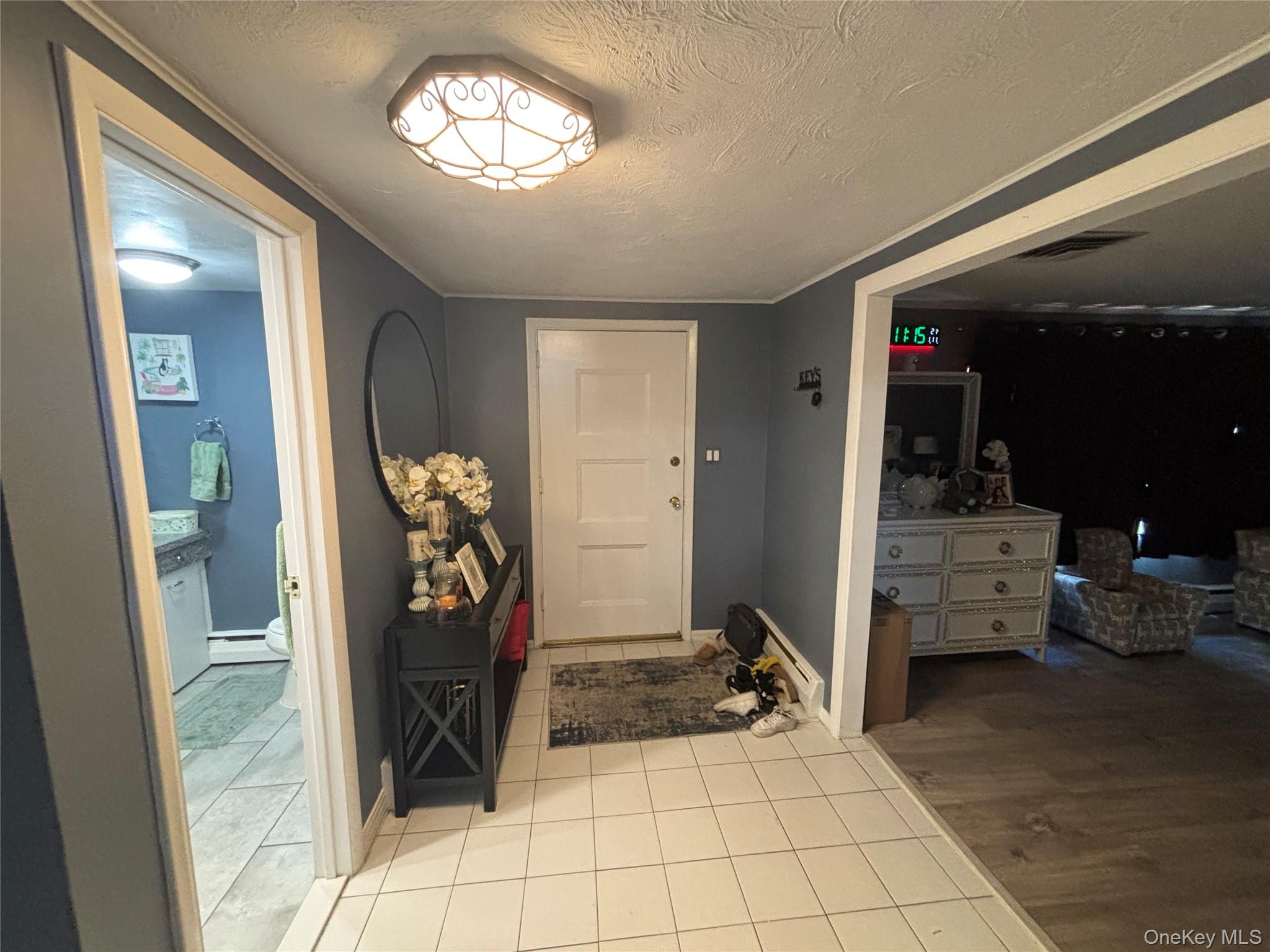 27 Henry Drive, Glen Cove, NY 11542