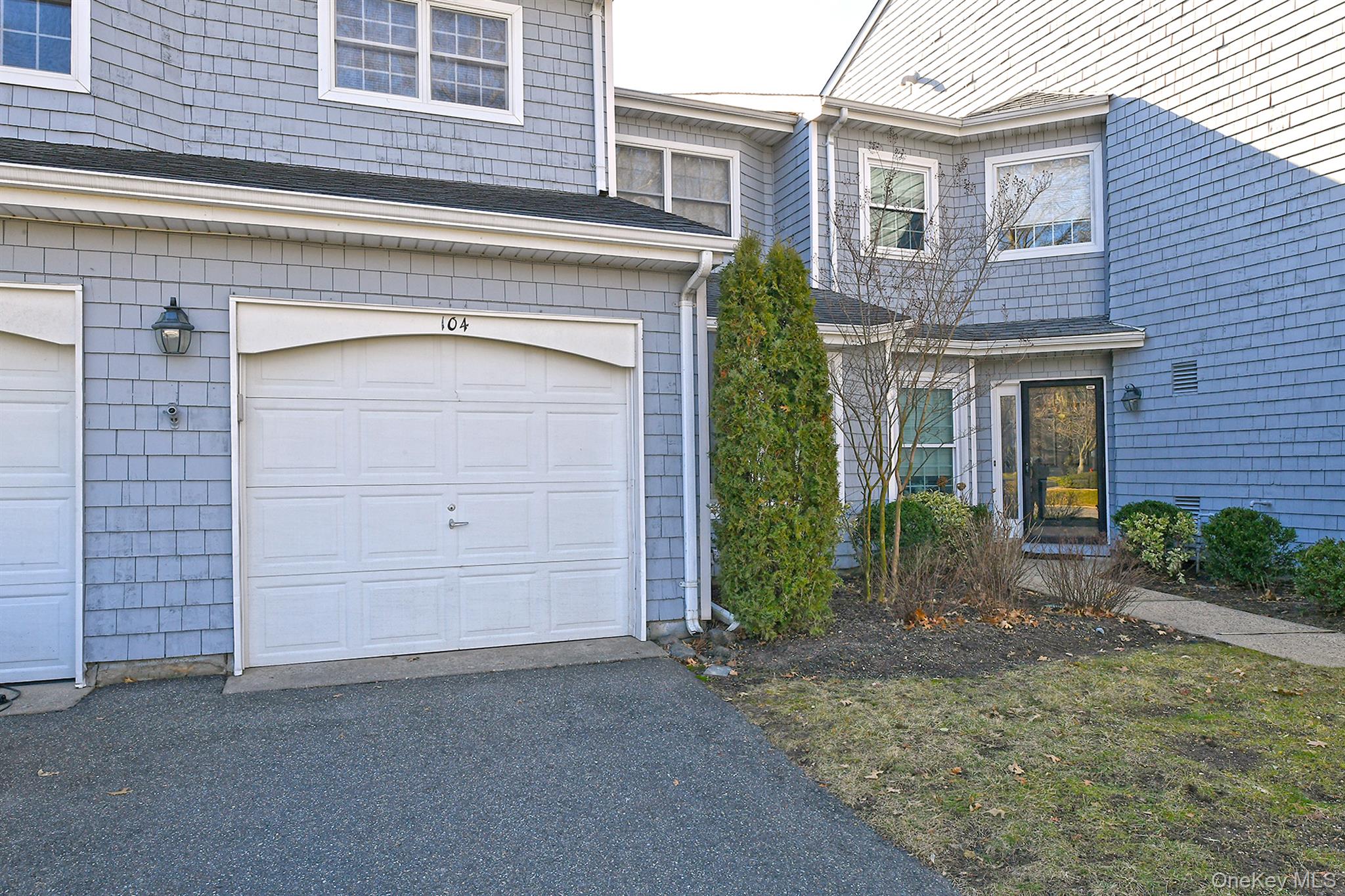 104 Lakebridge Drive N, Kings Park, NY 11754