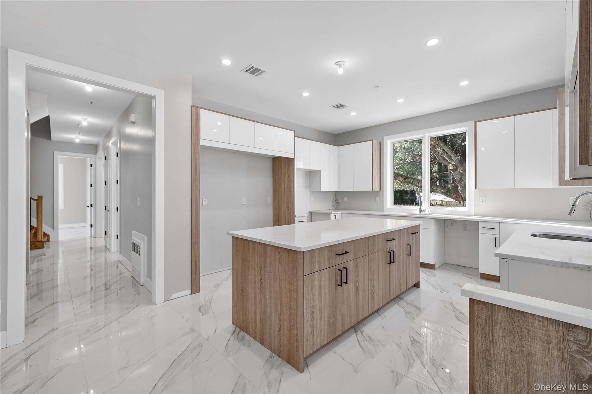 35 S Cole Avenue # 202, Spring Valley, NY 10977