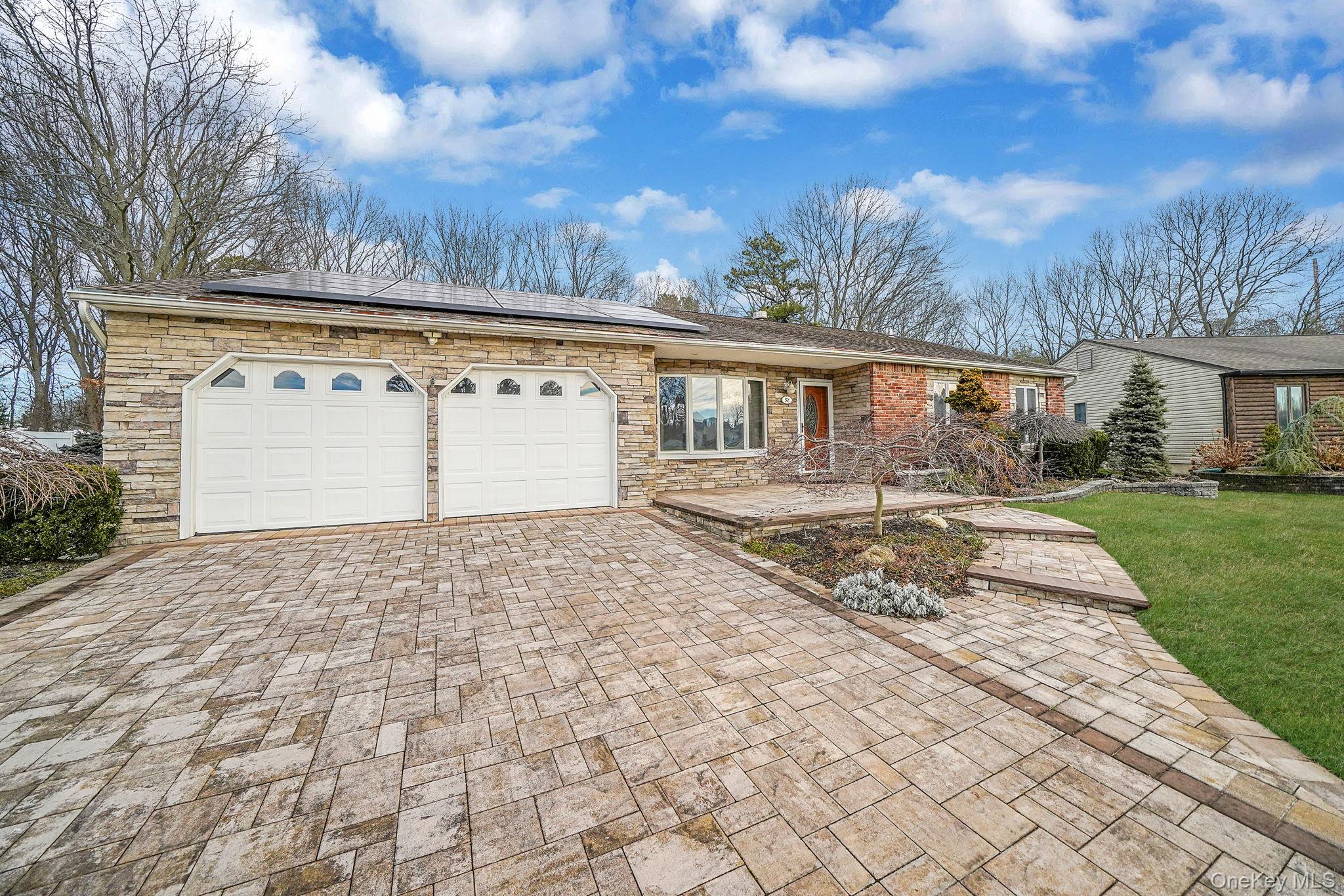 52 San Rafael Avenue, Holbrook, NY 11741