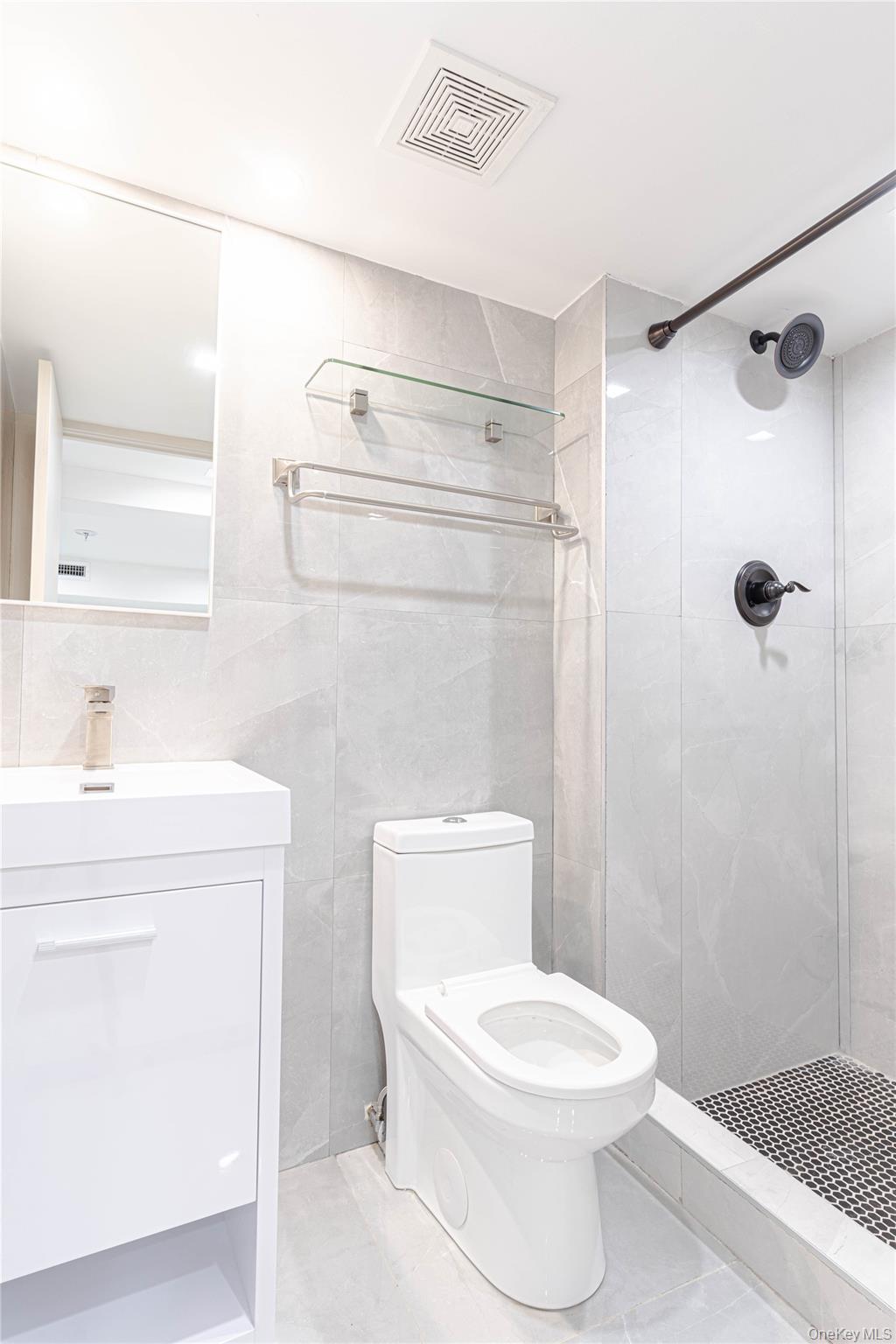 282 E 38th Street, Brooklyn, NY 11203