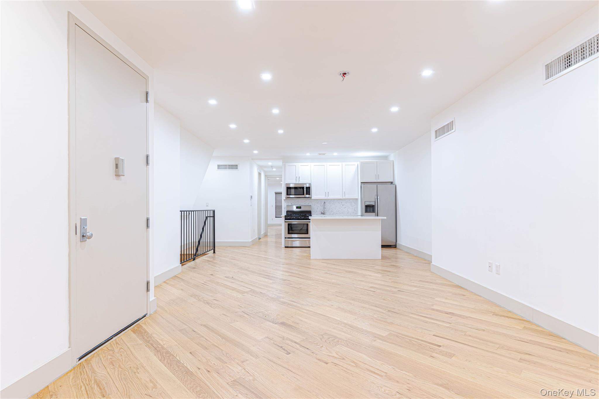 282 E 38th Street, Brooklyn, NY 11203