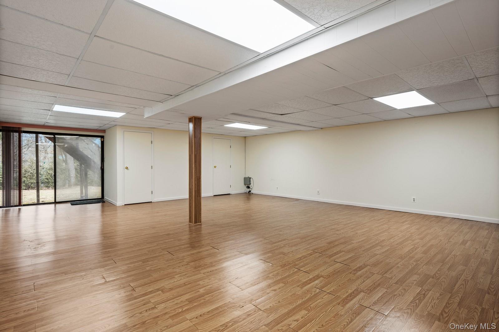 2 Cricket Club Drive, Roslyn, NY 11576