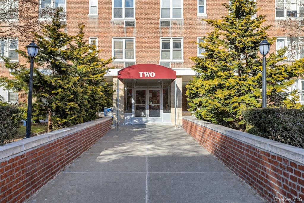 2 Sadore Lane # 7W, Yonkers, NY 10710