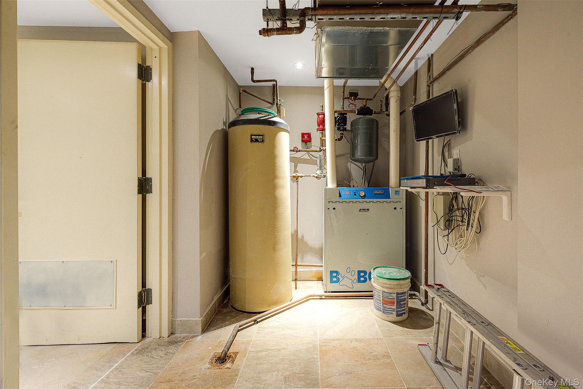 58-10 83rd Place, Middle Village, NY 11379