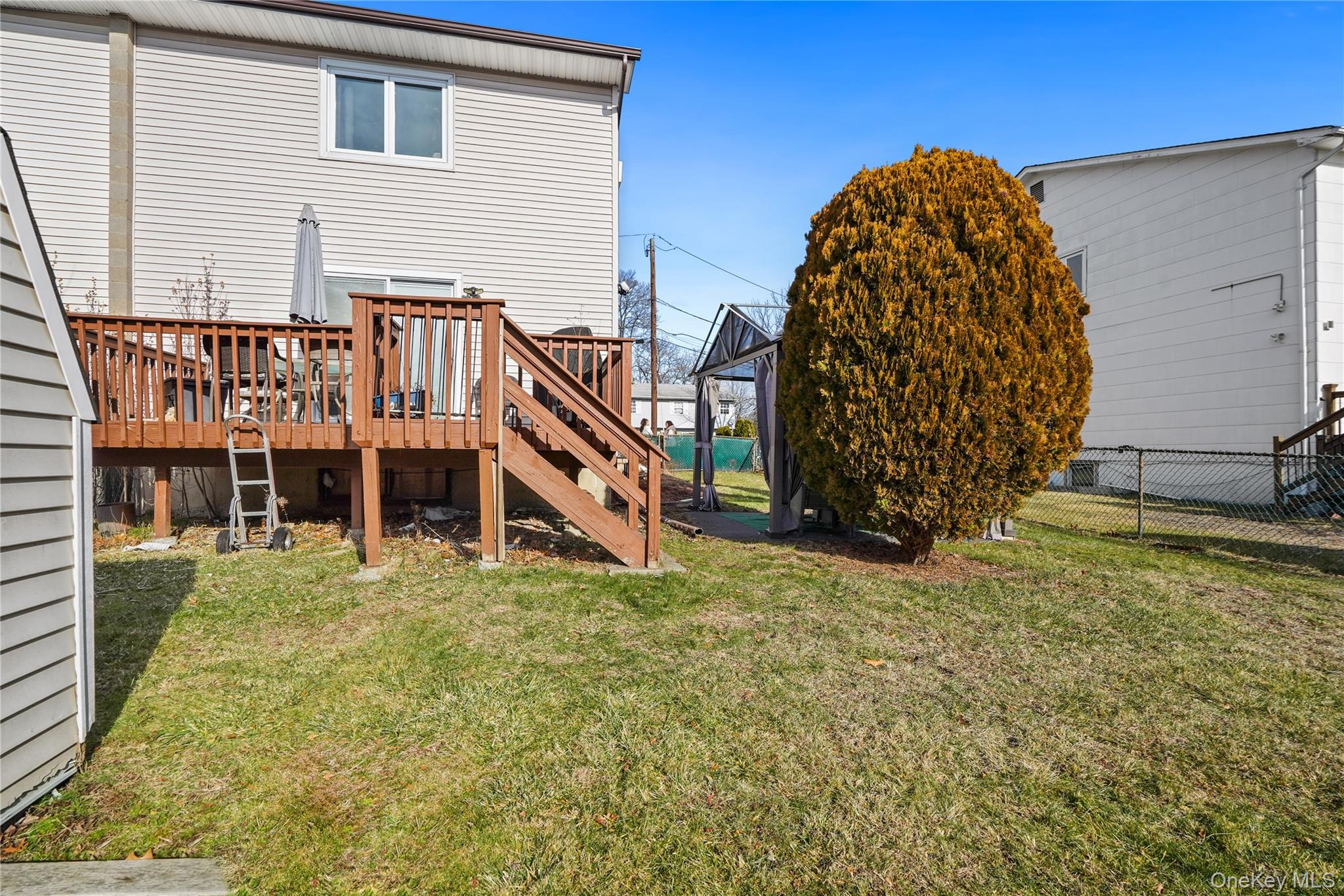 82 Division Avenue, Spring Valley, NY 10977