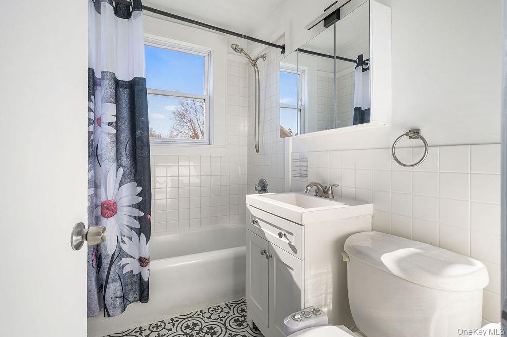 135 Webster Avenue # 2nd Floor, Harrison, NY 10528